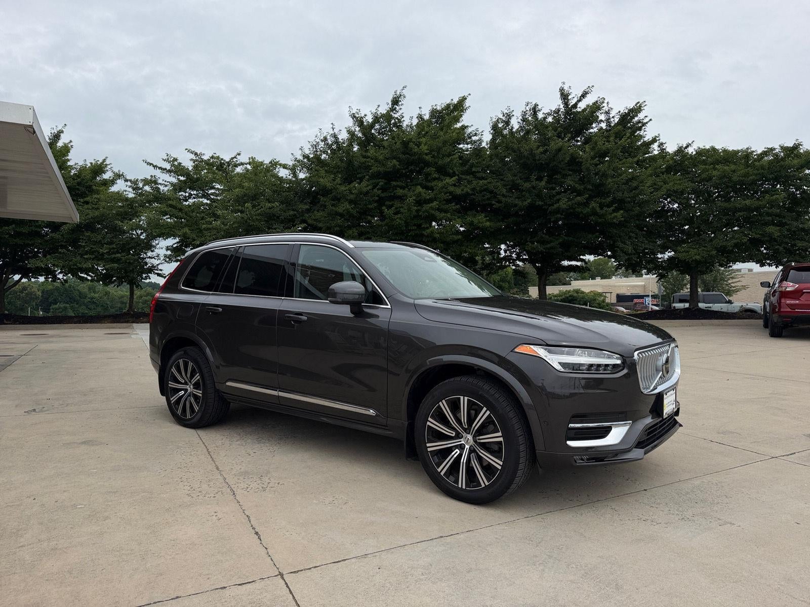 2024 Volvo XC90 Plus Bright Theme