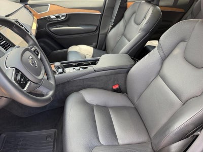 2024 Volvo XC90 Plus Bright Theme