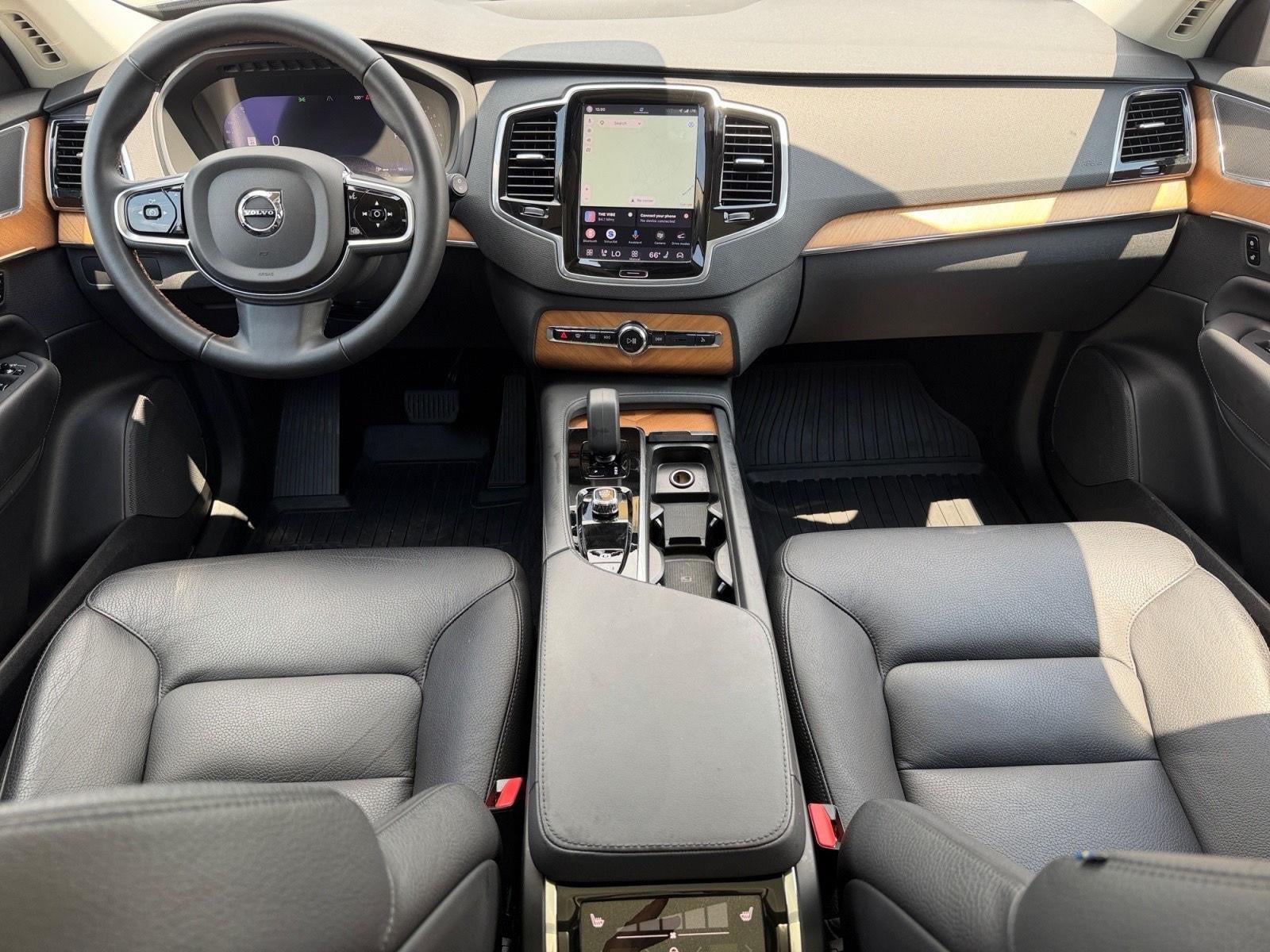 2024 Volvo XC90 Plus Bright Theme