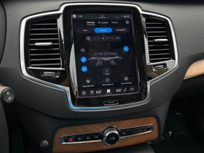 2024 Volvo XC90 Plus Bright Theme