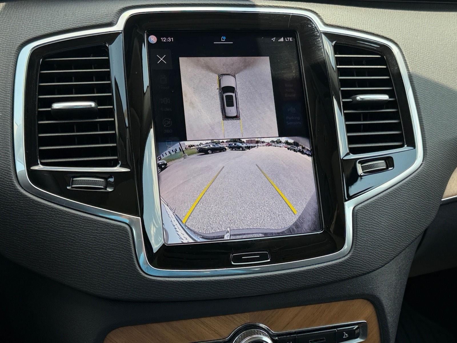 2024 Volvo XC90 Plus Bright Theme