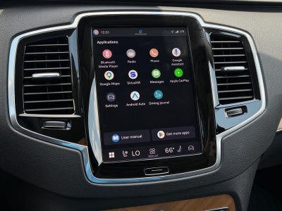 2024 Volvo XC90 Plus Bright Theme