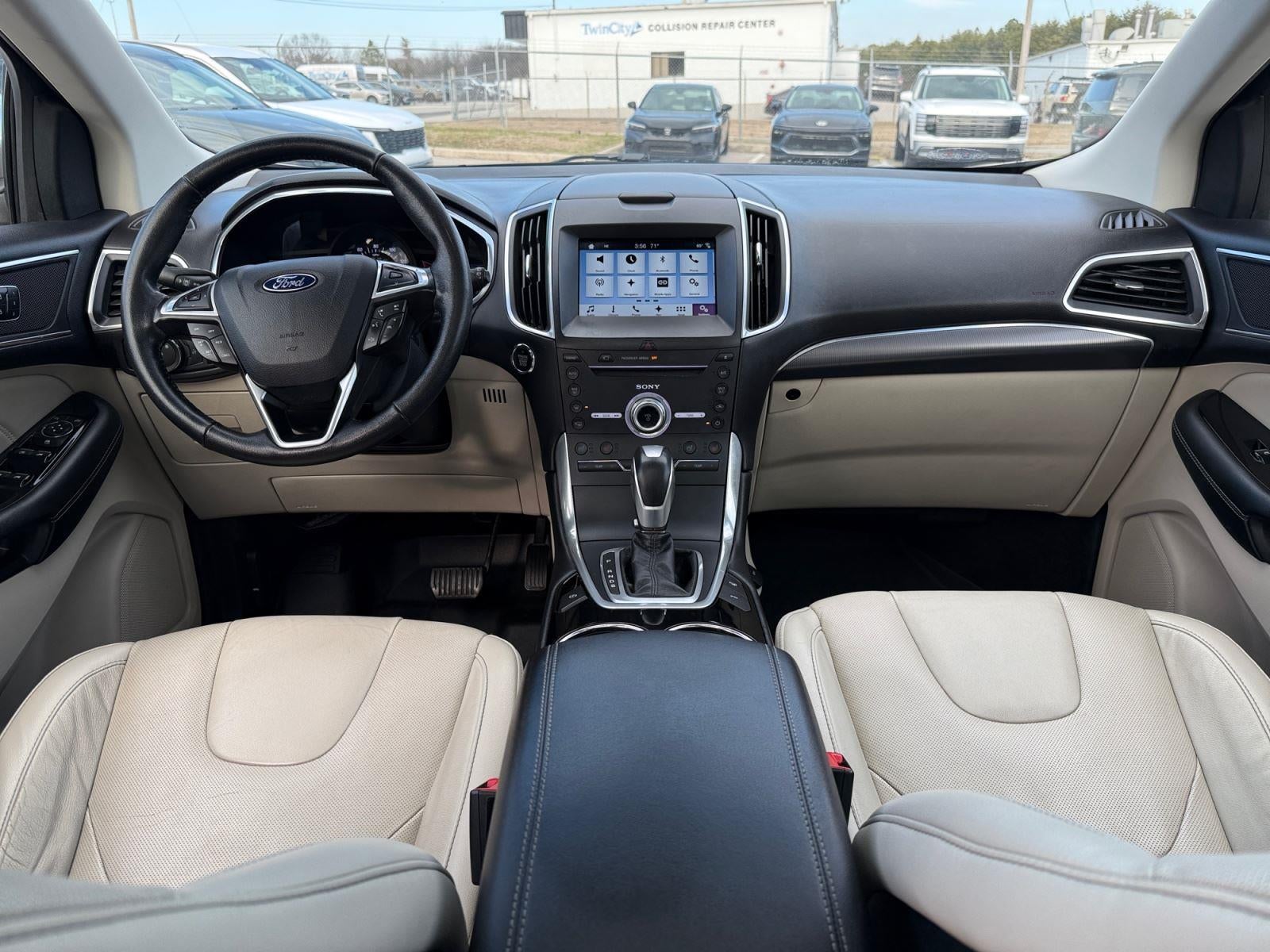 2017 Ford Edge Titanium