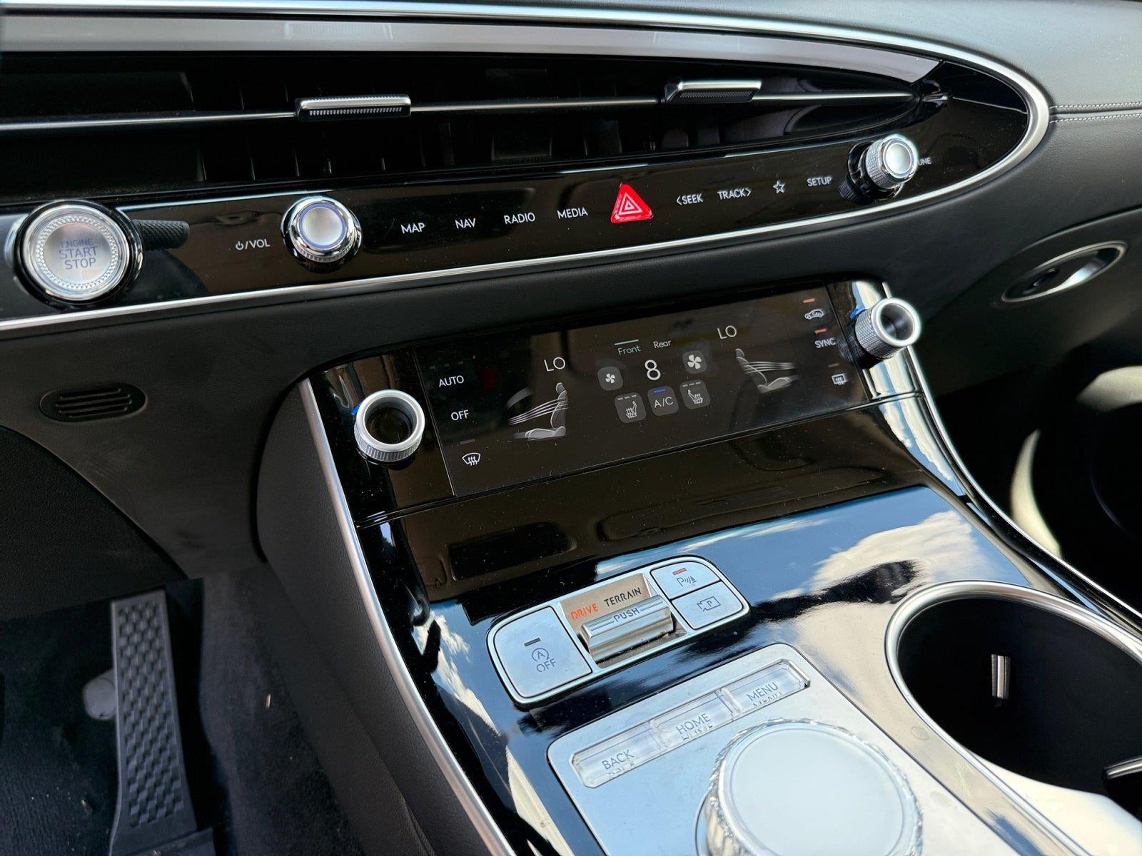 2026 Genesis Gv70 2.5T