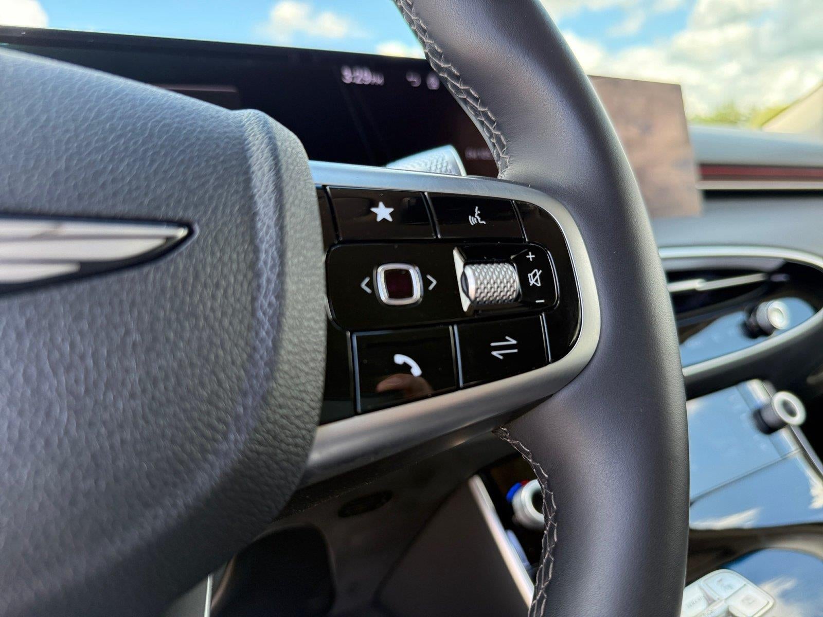 2026 Genesis Gv70 2.5T