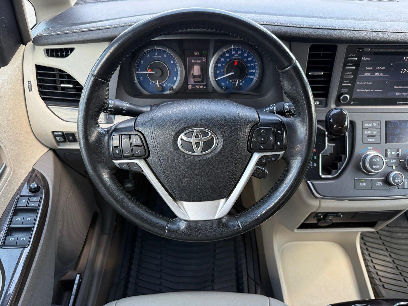 2019 Toyota Sienna XLE 8-Passenger