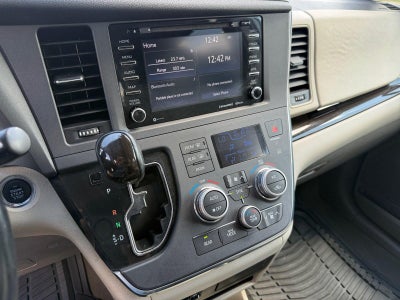 2019 Toyota Sienna XLE 8-Passenger