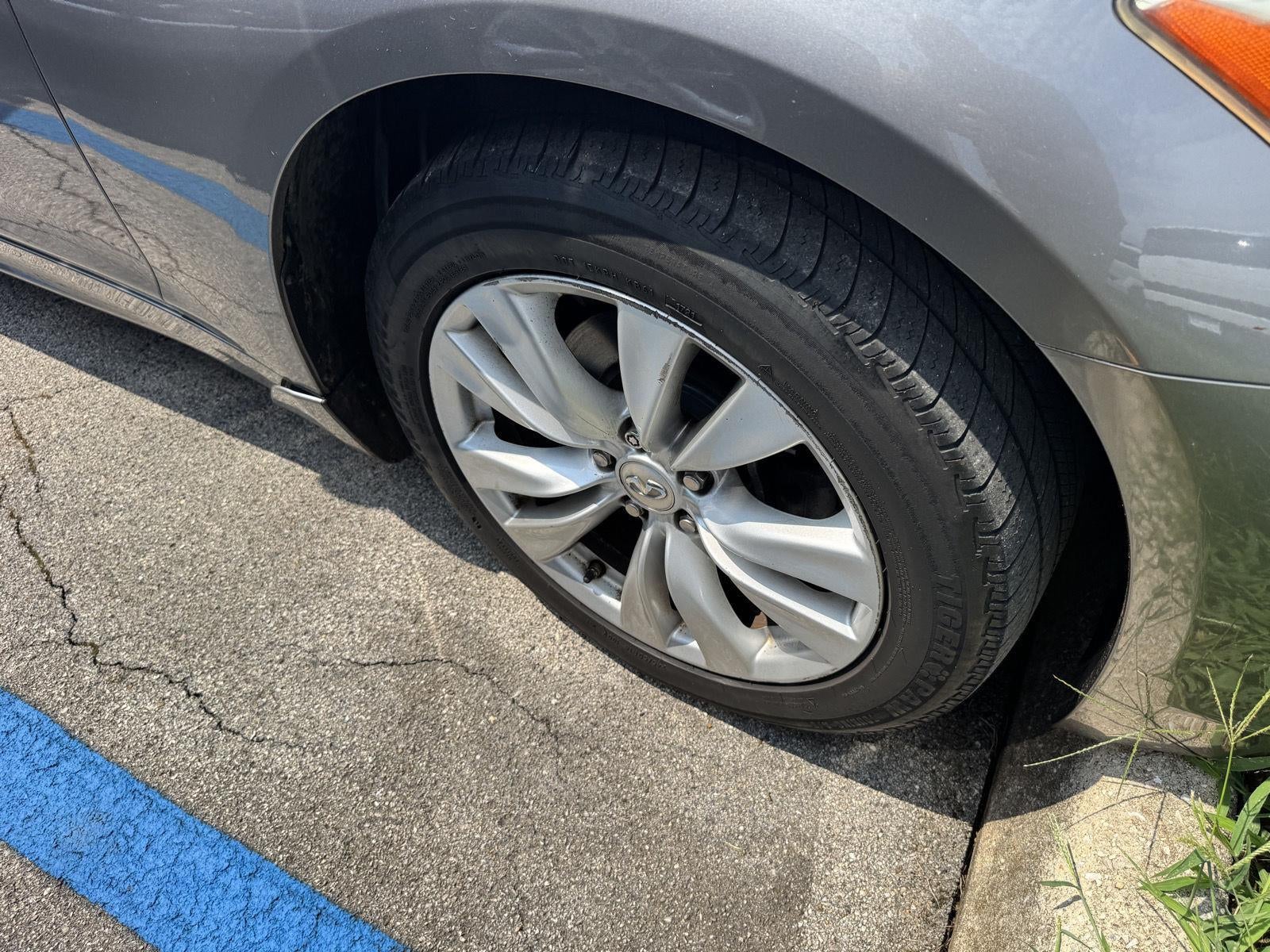 2011 INFINITI M37 4dr Sdn RWD