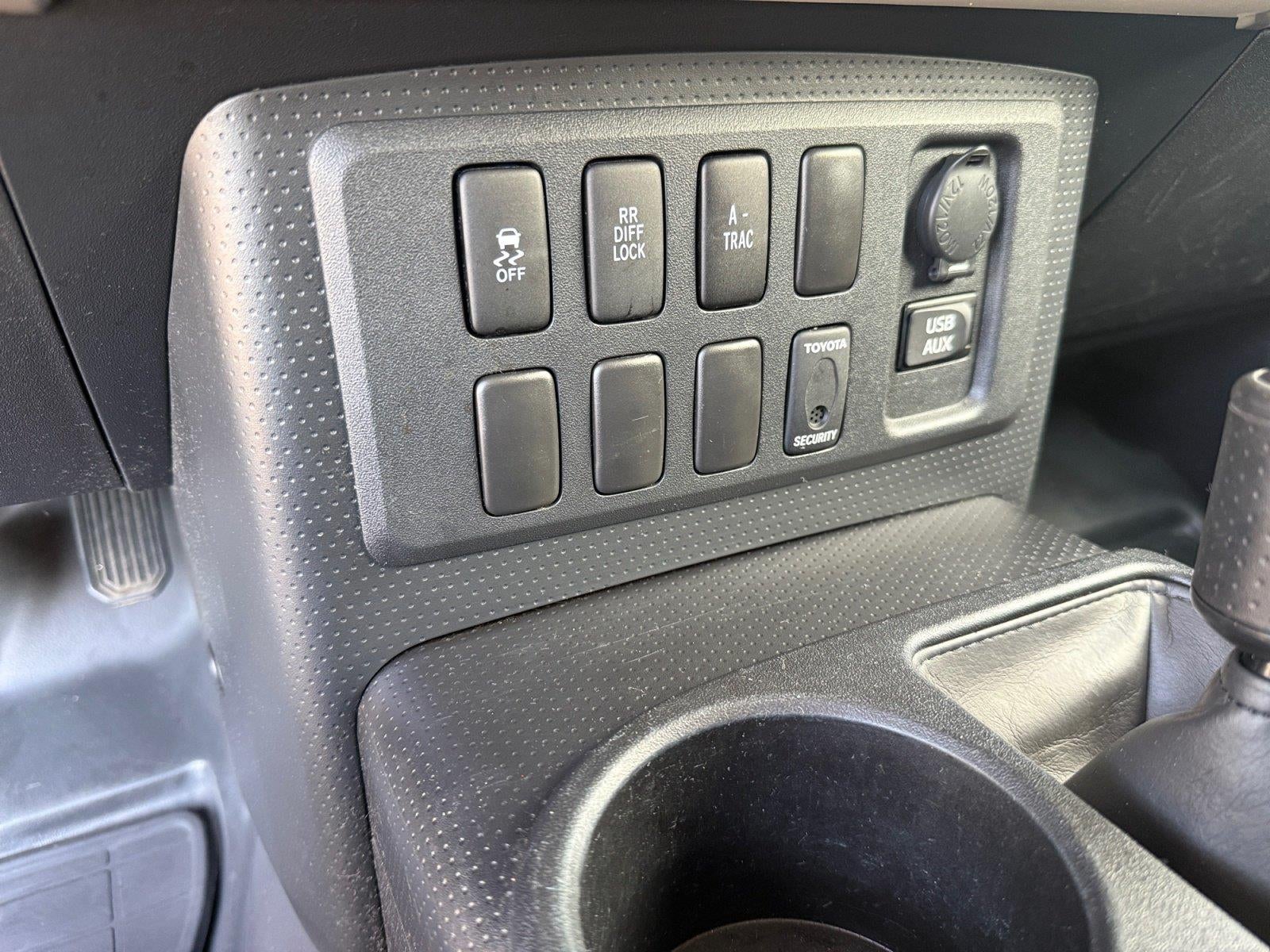 2012 Toyota FJ Cruiser Base