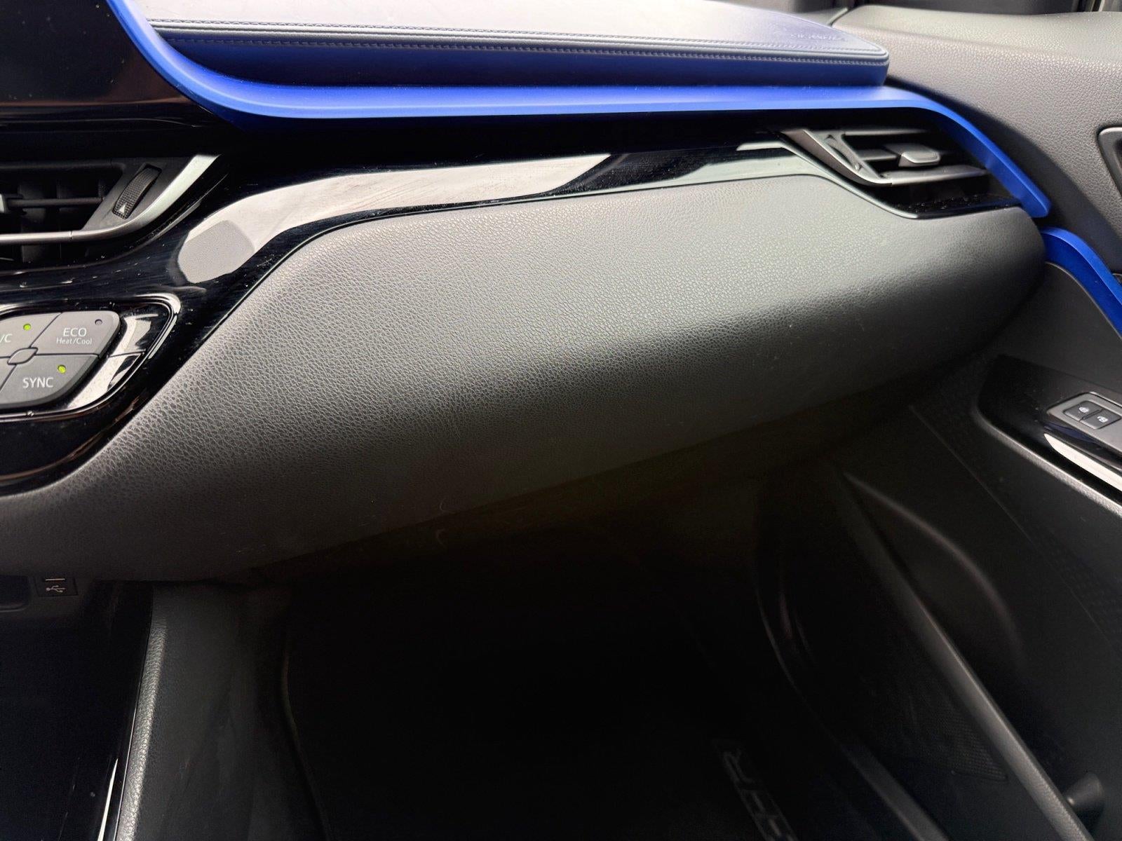 2021 Toyota C-HR XLE
