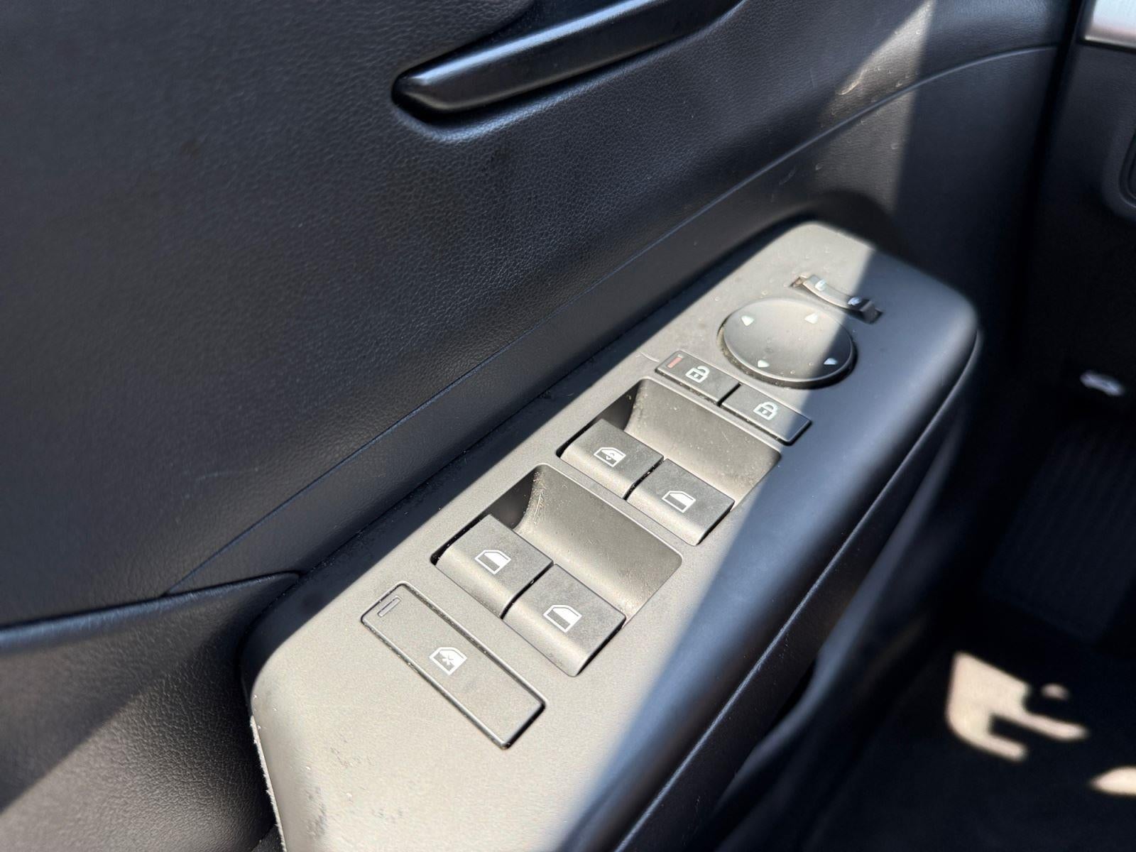 2024 Hyundai Kona SE