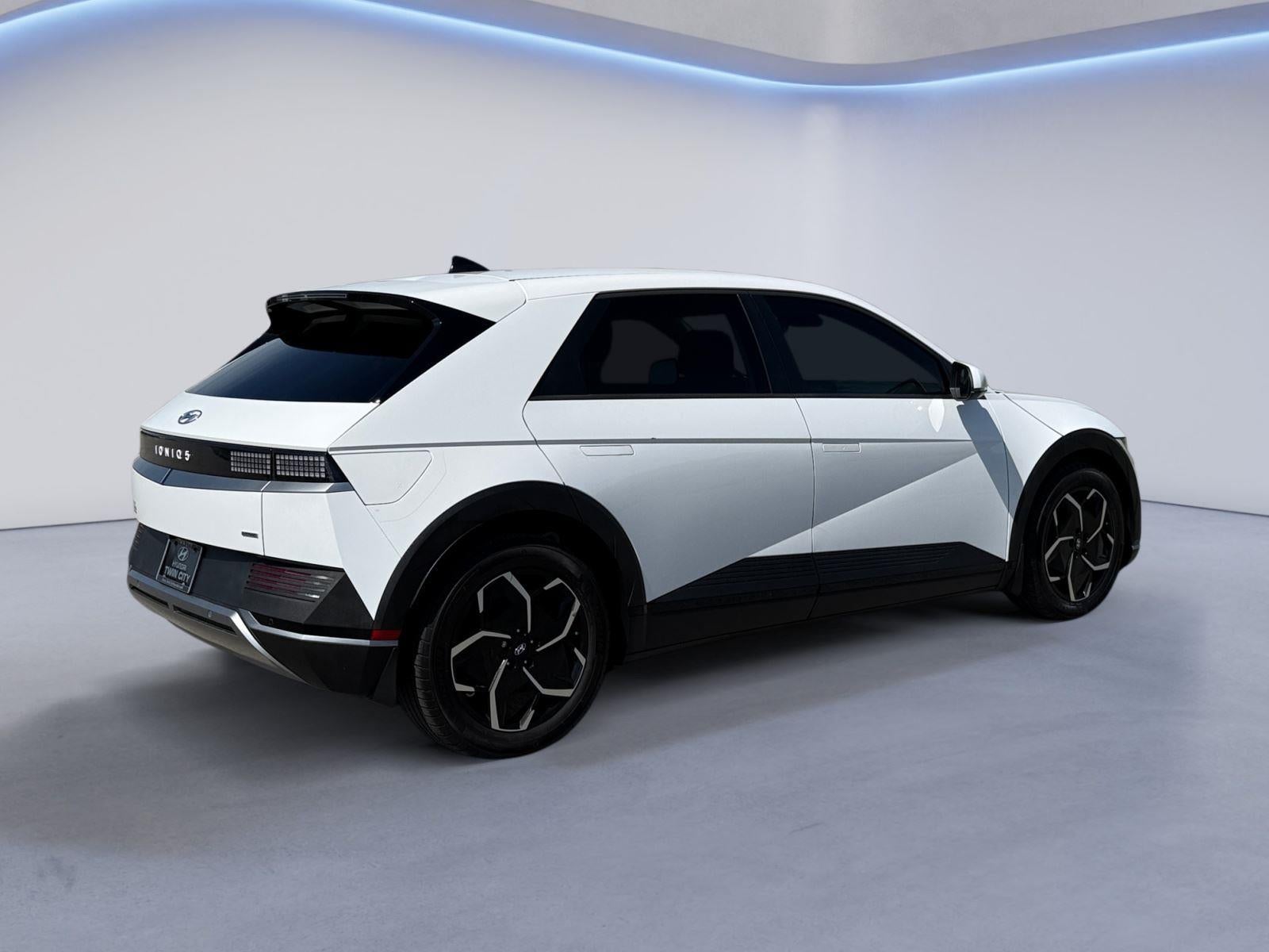 2024 Hyundai IONIQ 5 SE
