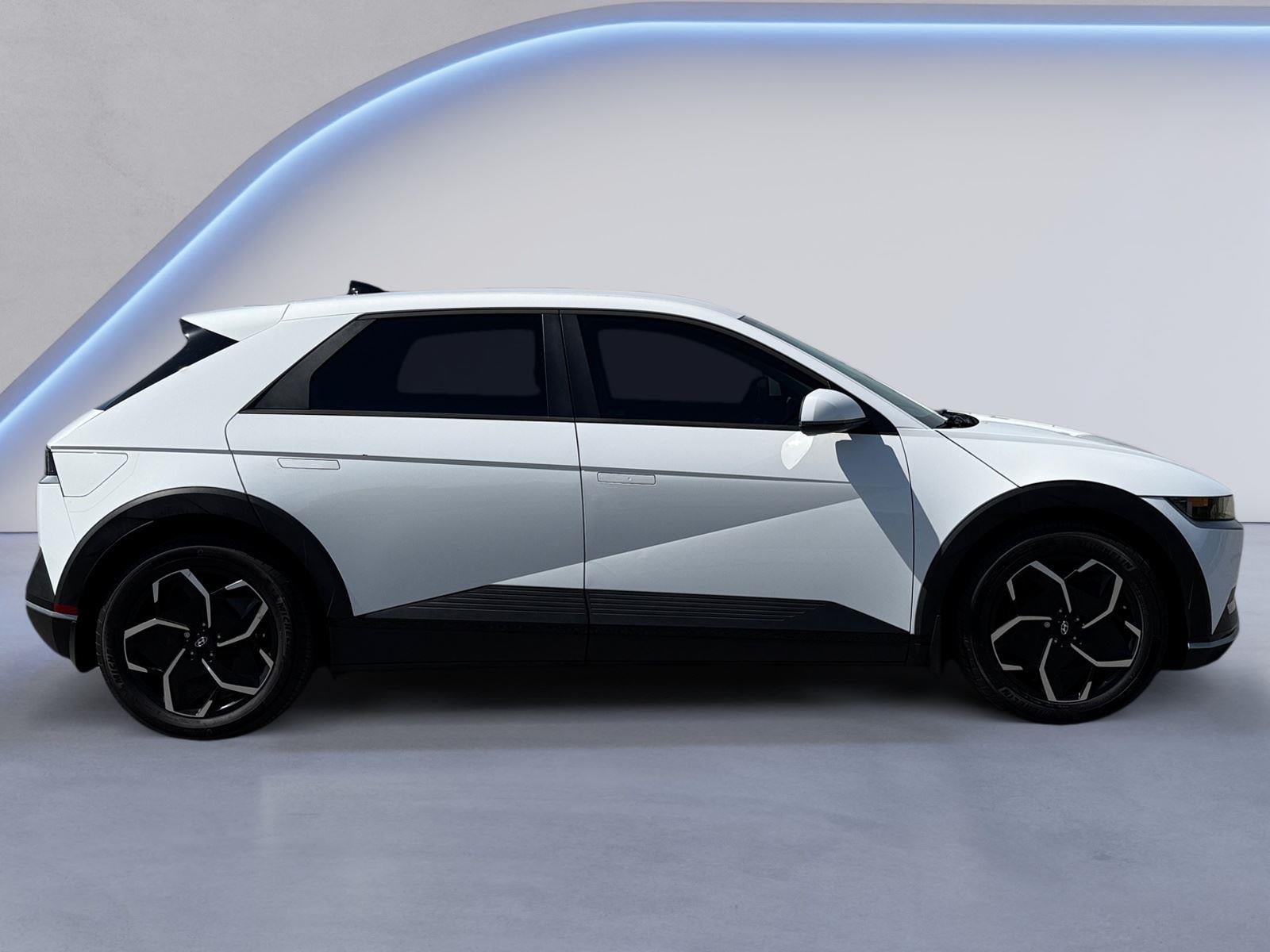 2024 Hyundai IONIQ 5 SE