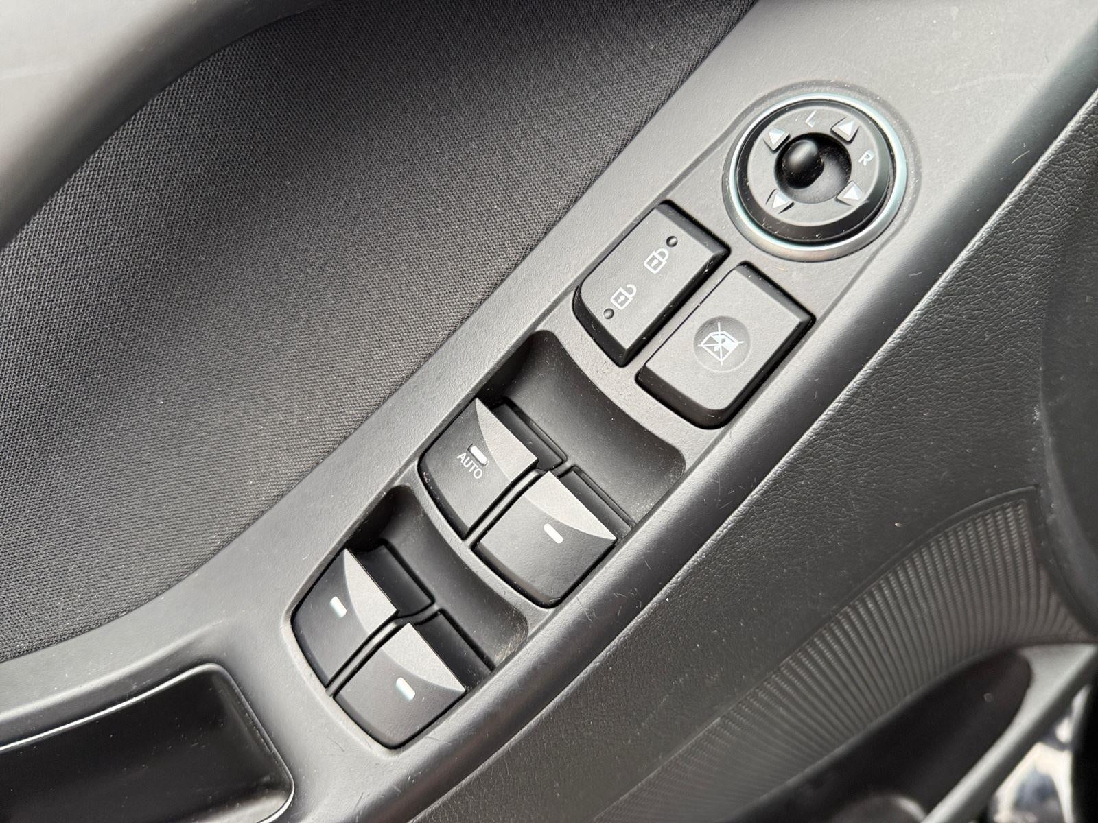 2016 Hyundai ELANTRA Value Edition