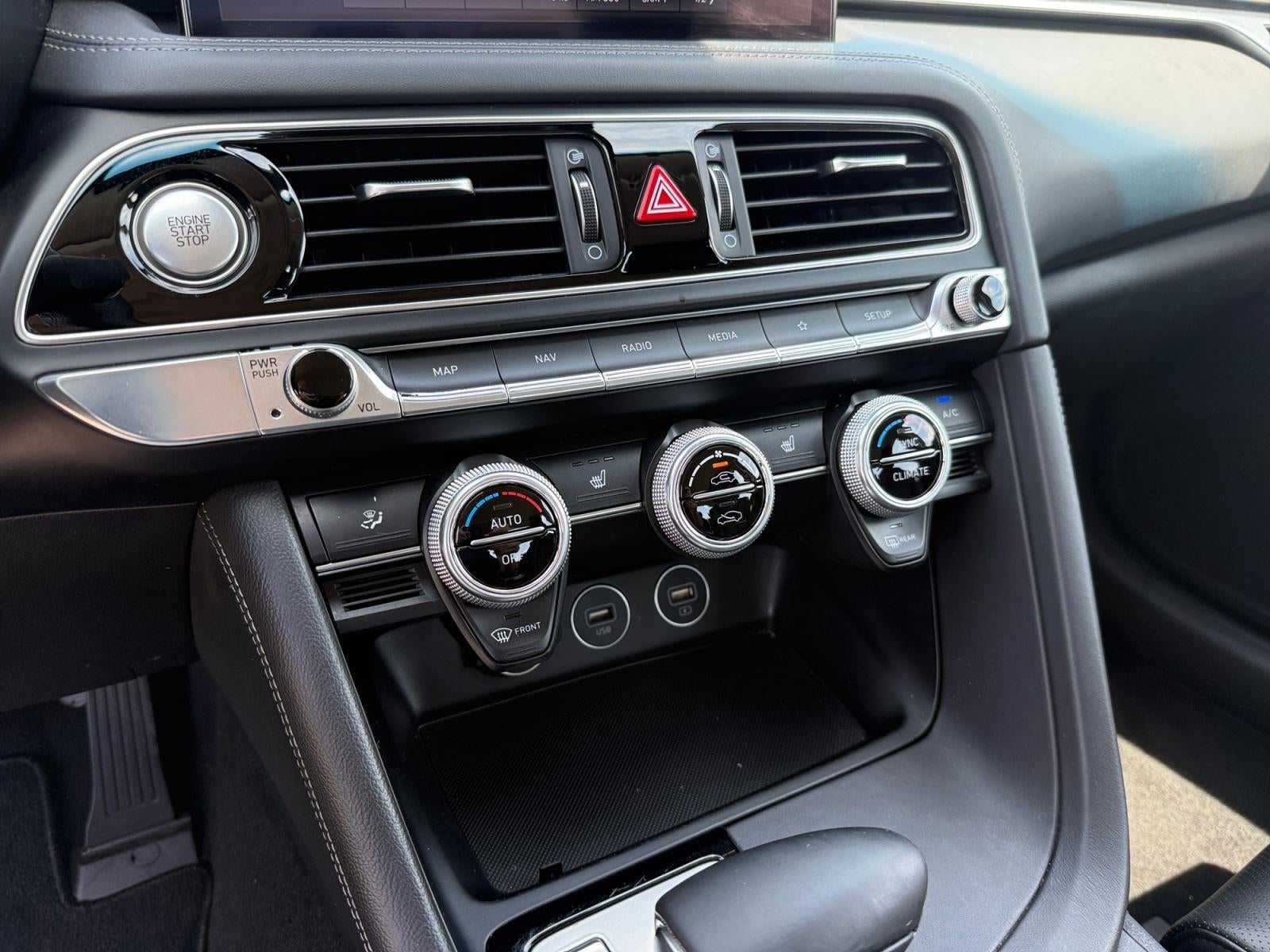 2022 Genesis G70 2.0T