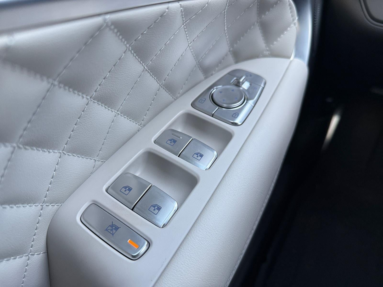 2025 Genesis G70 3.3T Sport Advanced