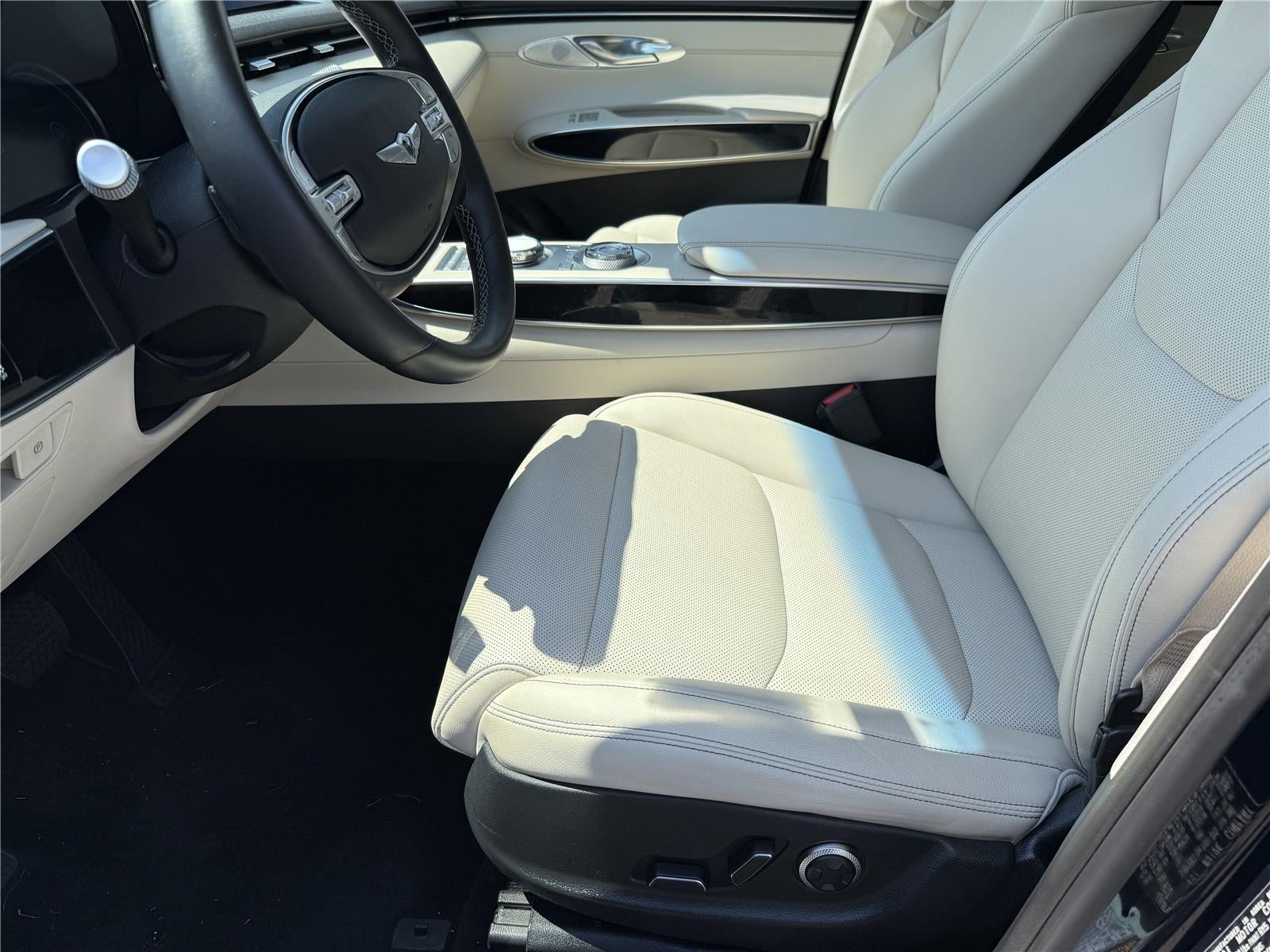 2022 Genesis GV70 2.5T