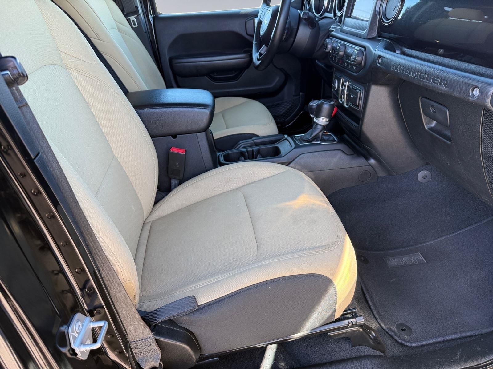 2020 Jeep Wrangler Unlimited Black and Tan