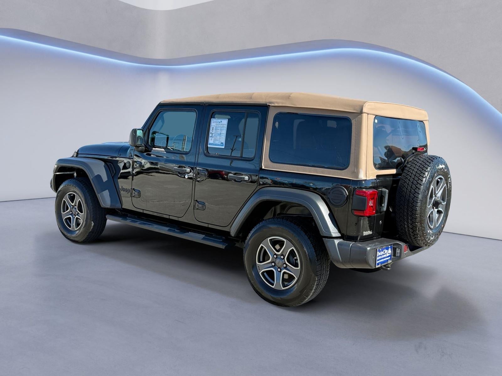 2020 Jeep Wrangler Unlimited Black and Tan