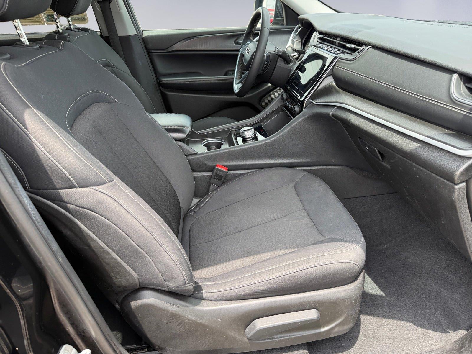 2024 Jeep Grand Cherokee Laredo