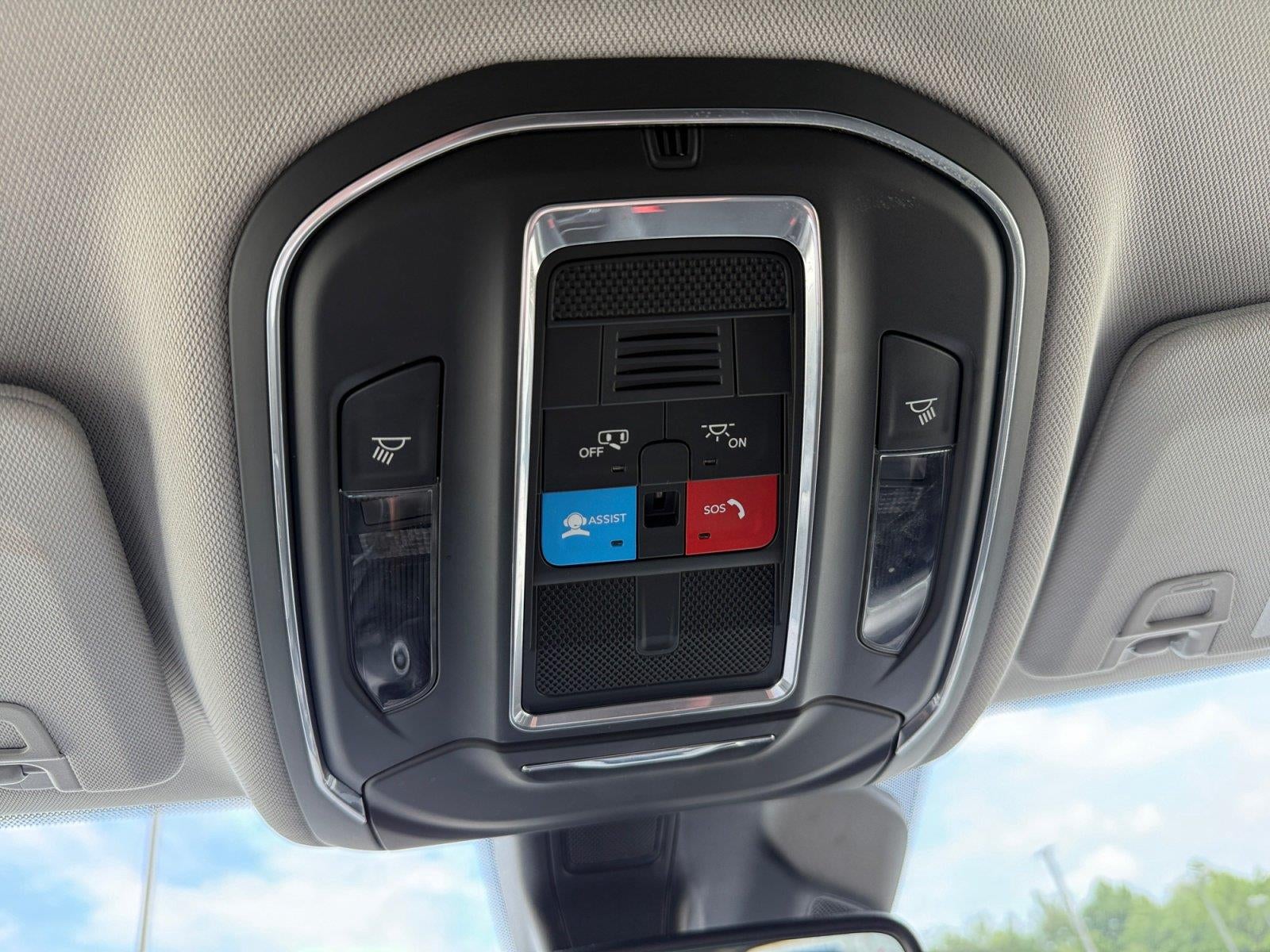 2024 Jeep Grand Cherokee Laredo