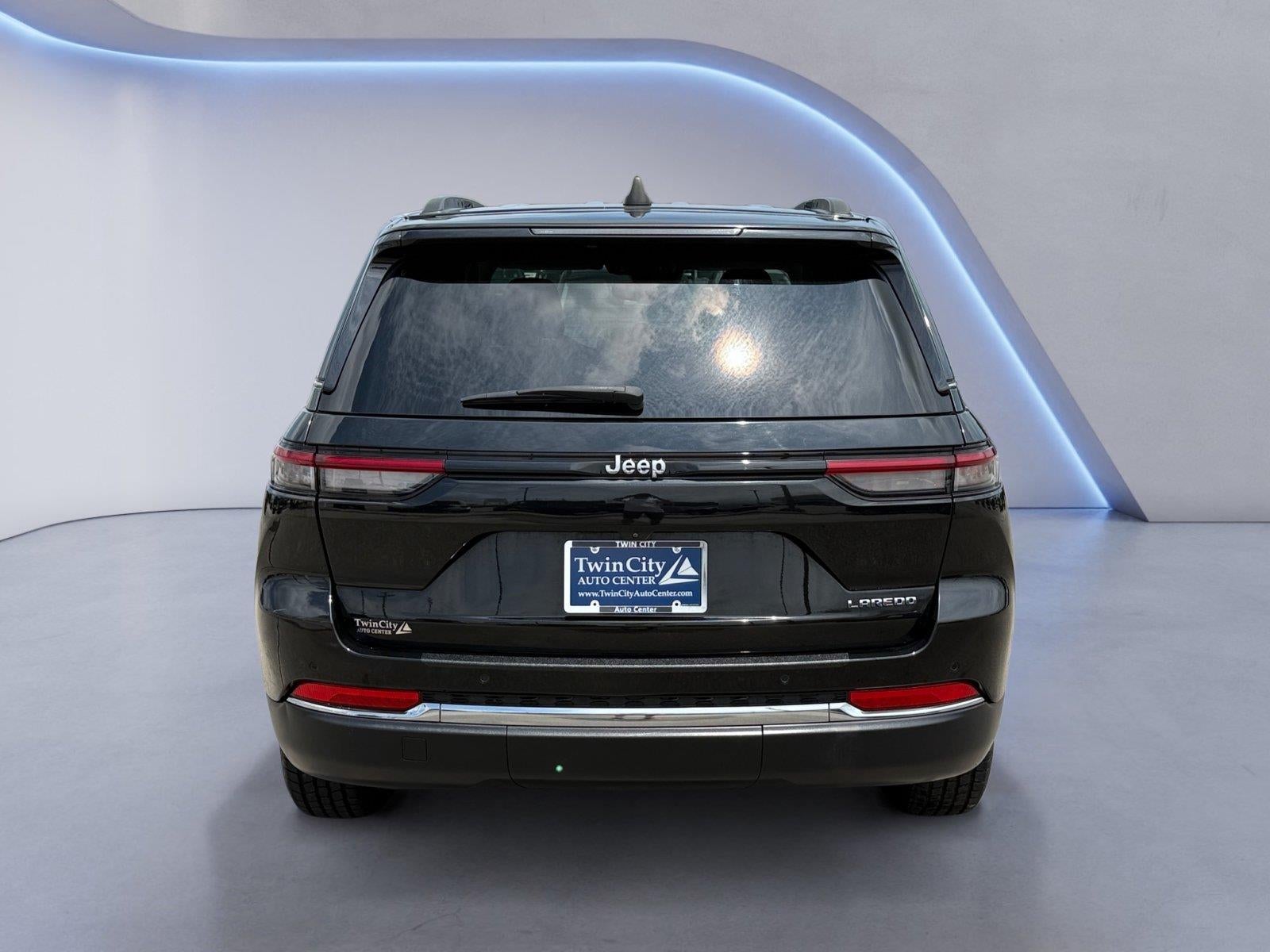 2024 Jeep Grand Cherokee Laredo