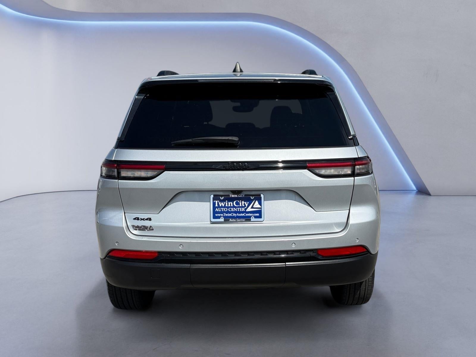 2024 Jeep Grand Cherokee Altitude