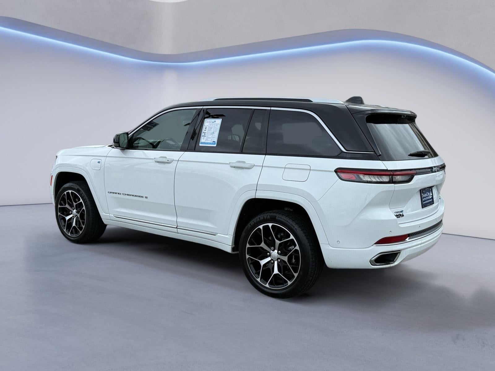 2022 Jeep Grand Cherokee 4xe Summit Reserve