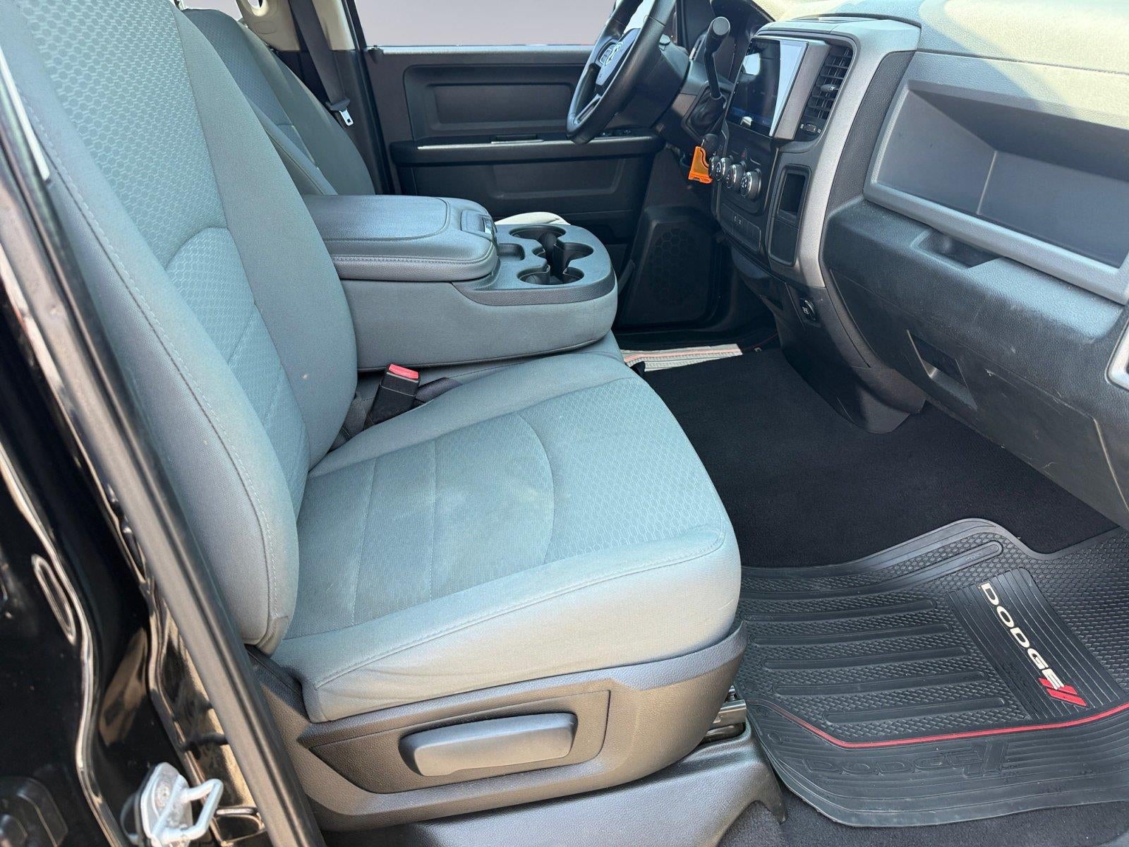 2015 RAM 1500 ST