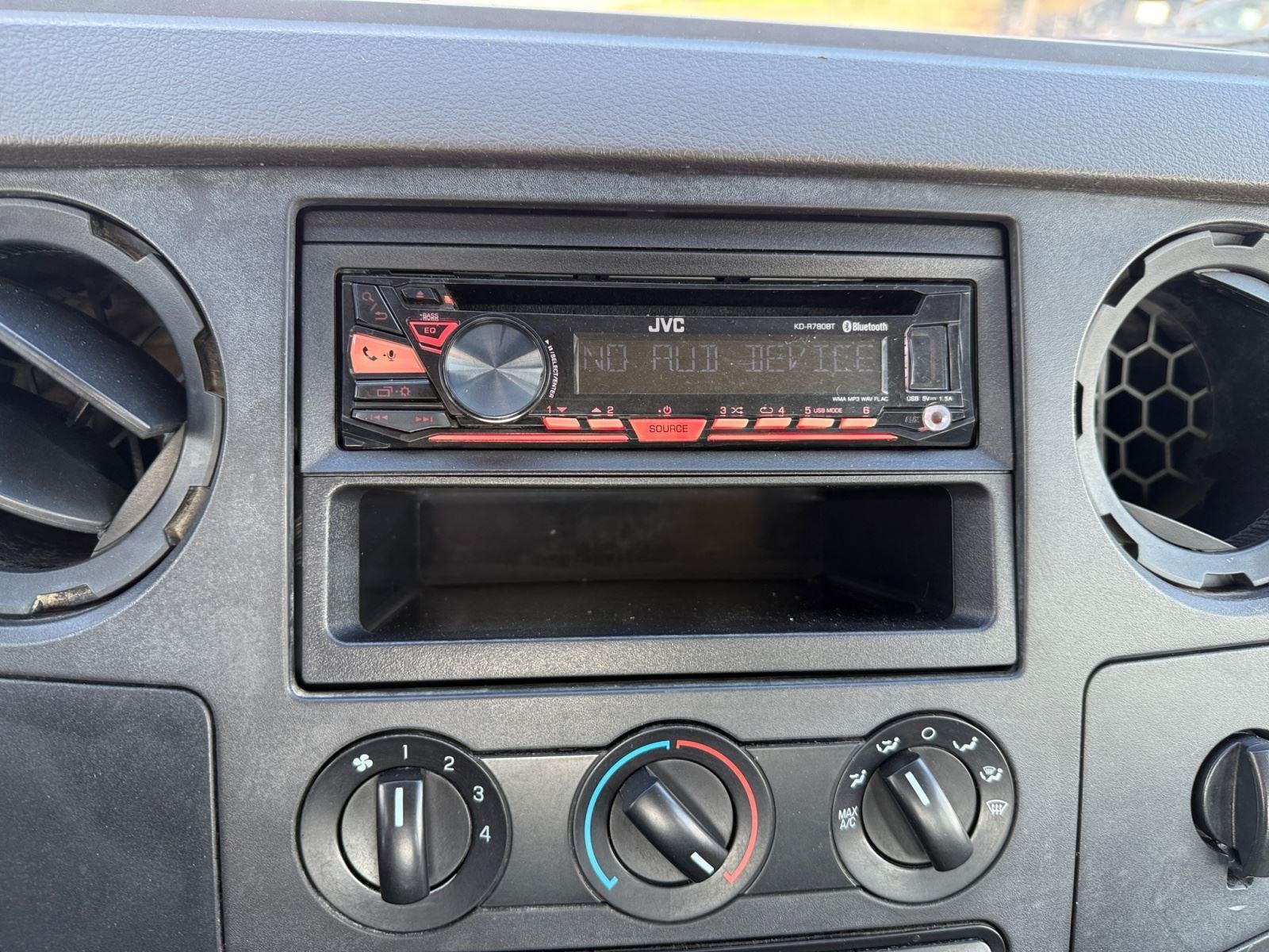 2009 Ford Super Duty F-450 DRW XL