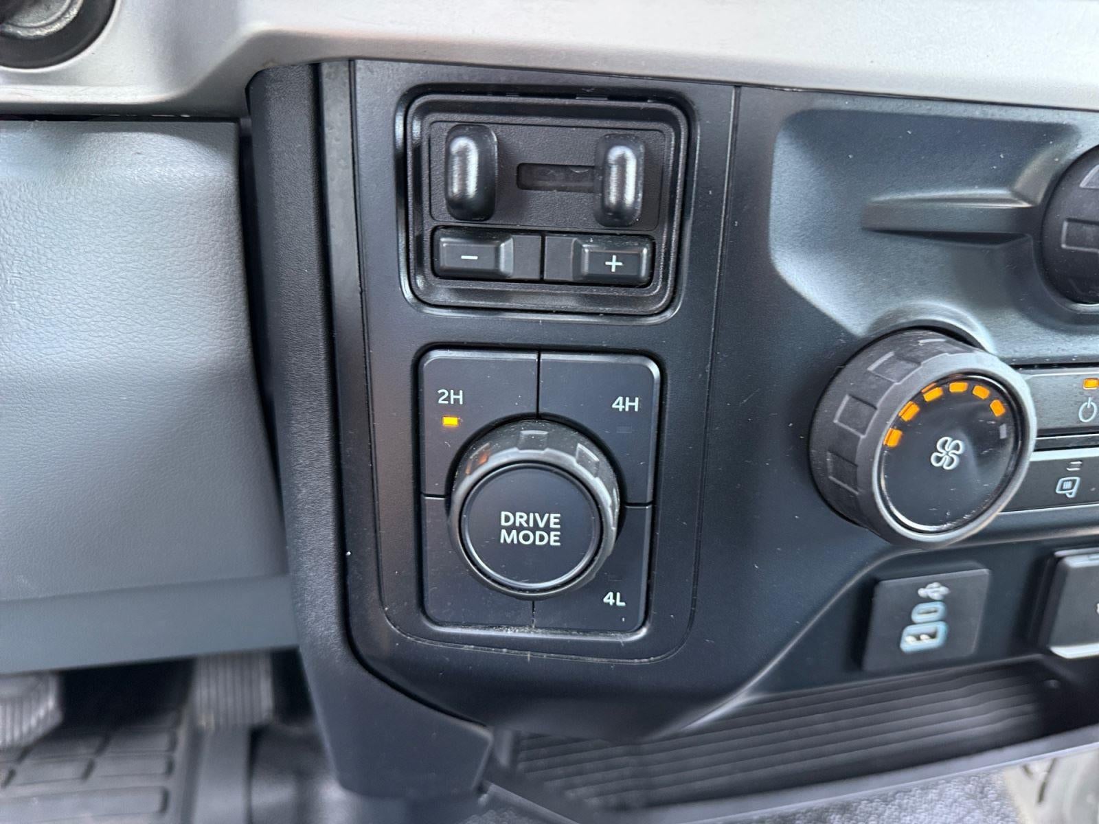 2023 Ford Super Duty F-350 DRW XL
