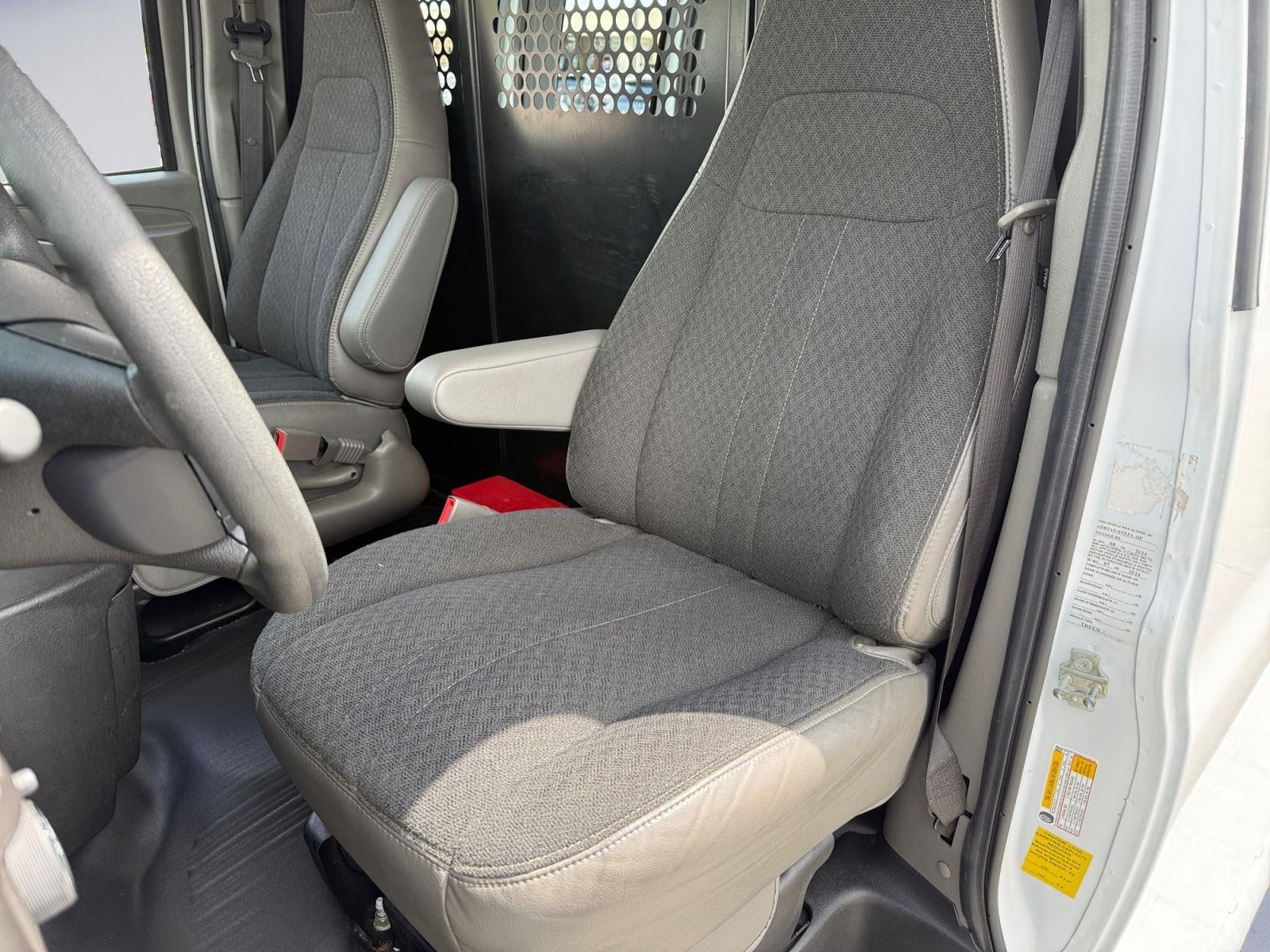 2024 GMC Savana Cargo Van Base