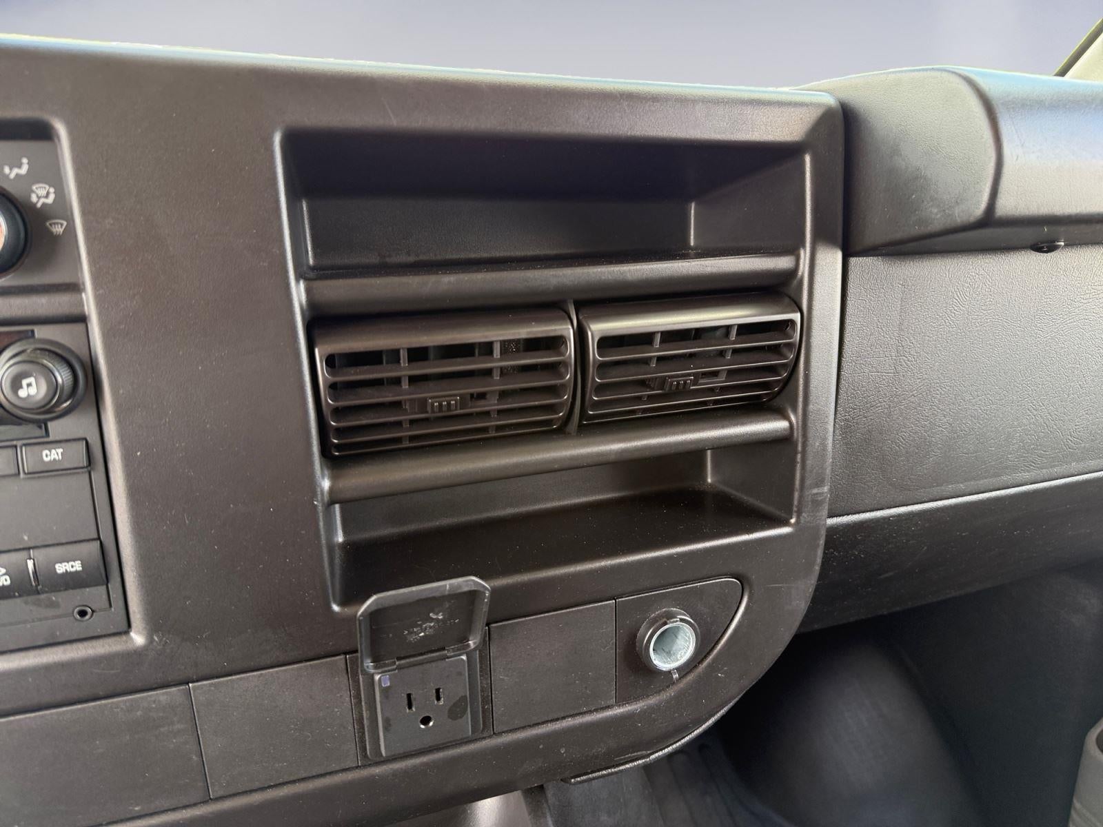 2024 GMC Savana Cargo Van Base