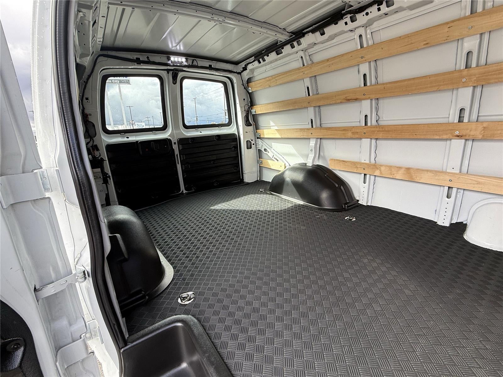 2023 GMC Savana Cargo Van CARGO