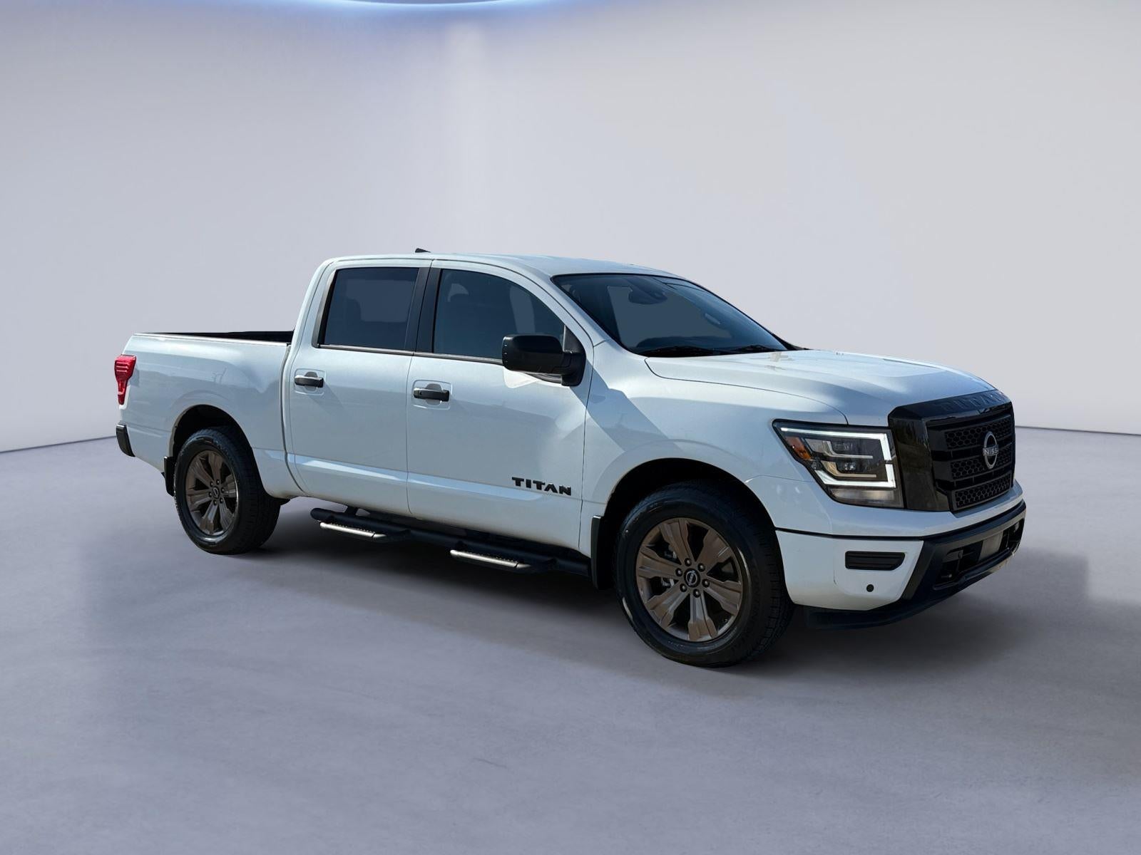 2024 Nissan Titan SV