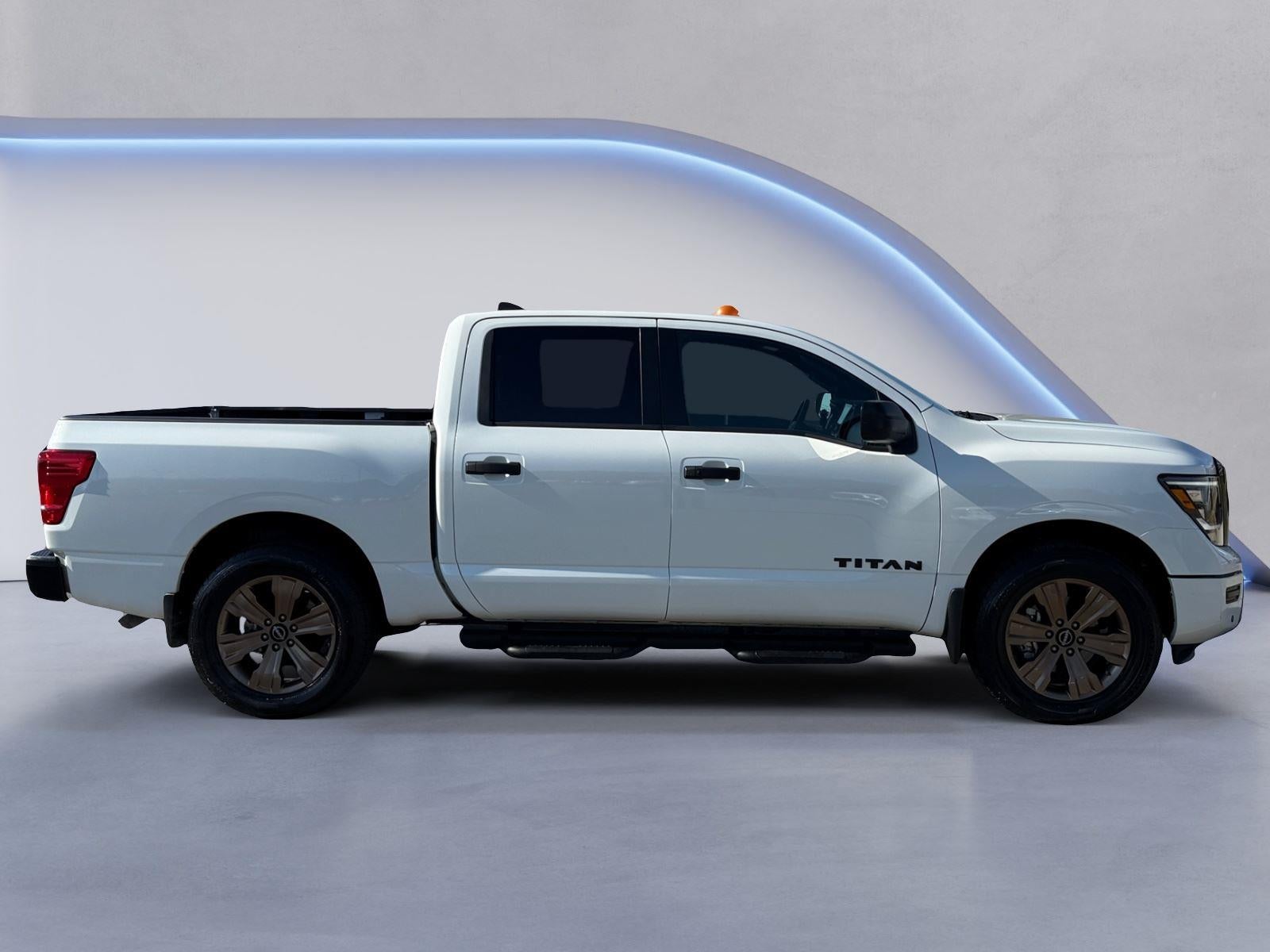 2024 Nissan Titan SV