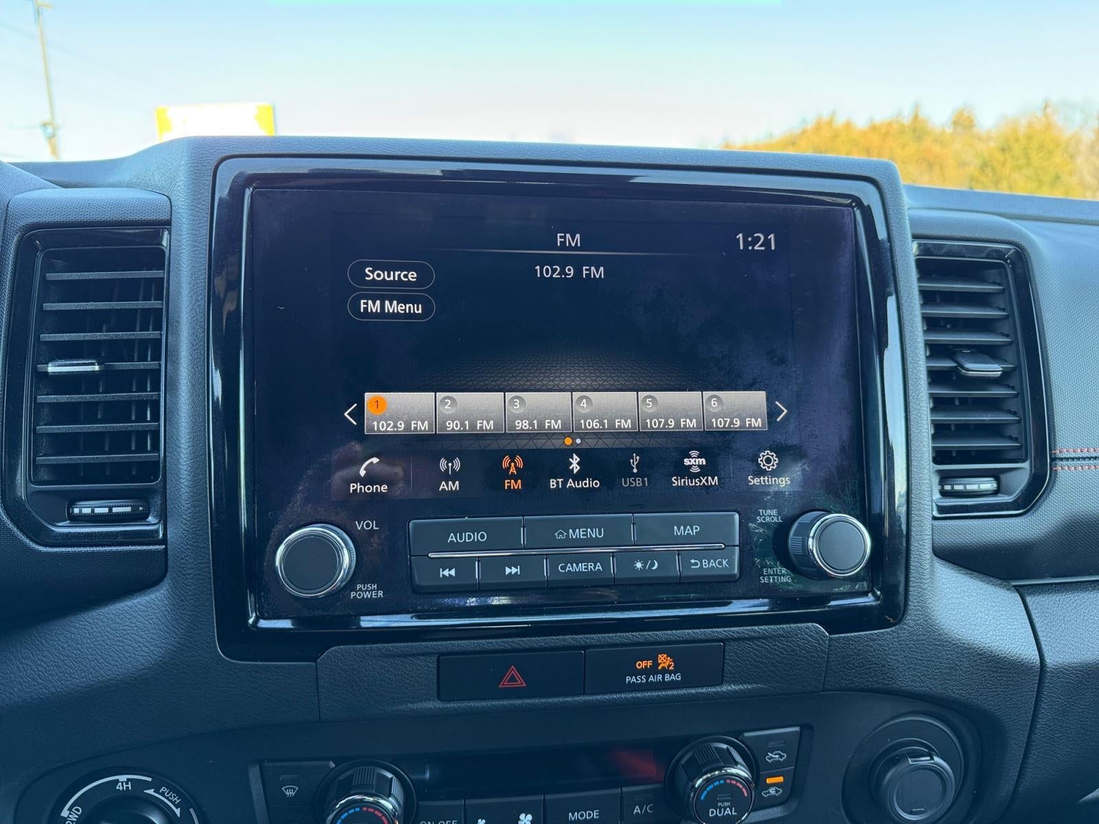 2023 Nissan FRONTIER Base