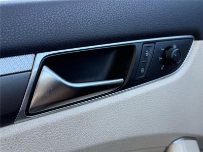 2018 Volkswagen Passat R-Line