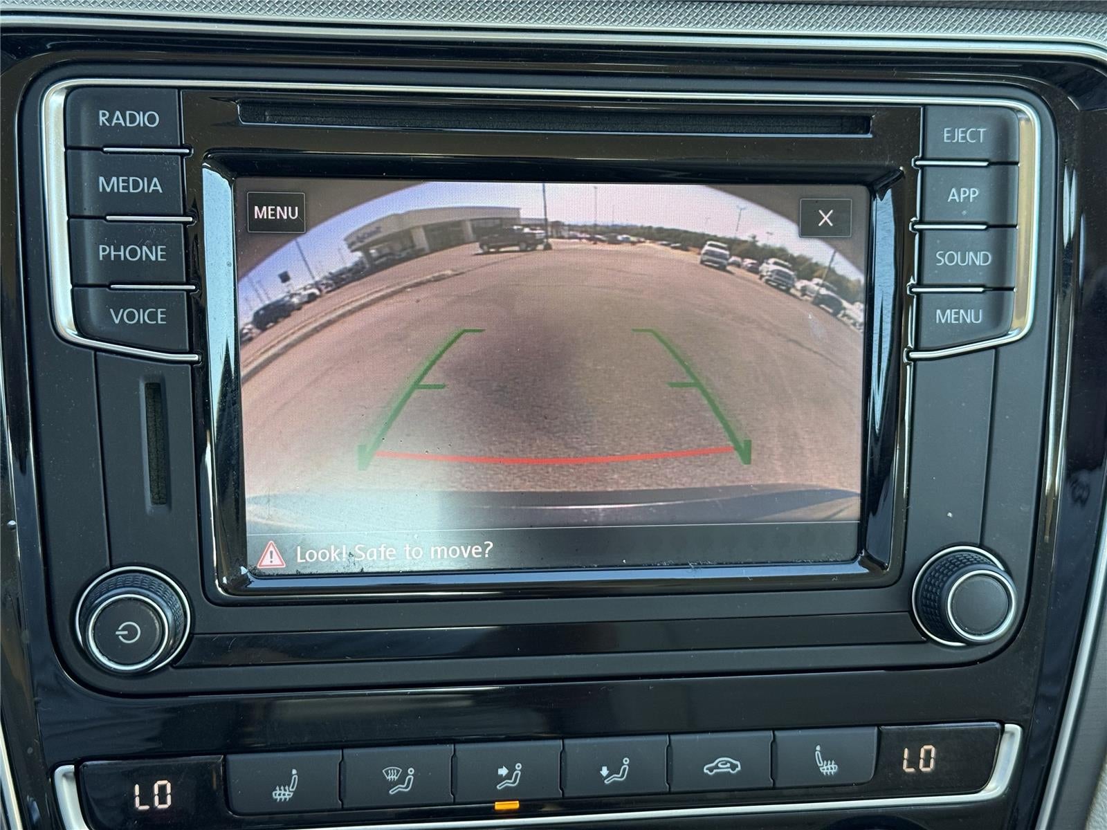 2018 Volkswagen Passat R-Line