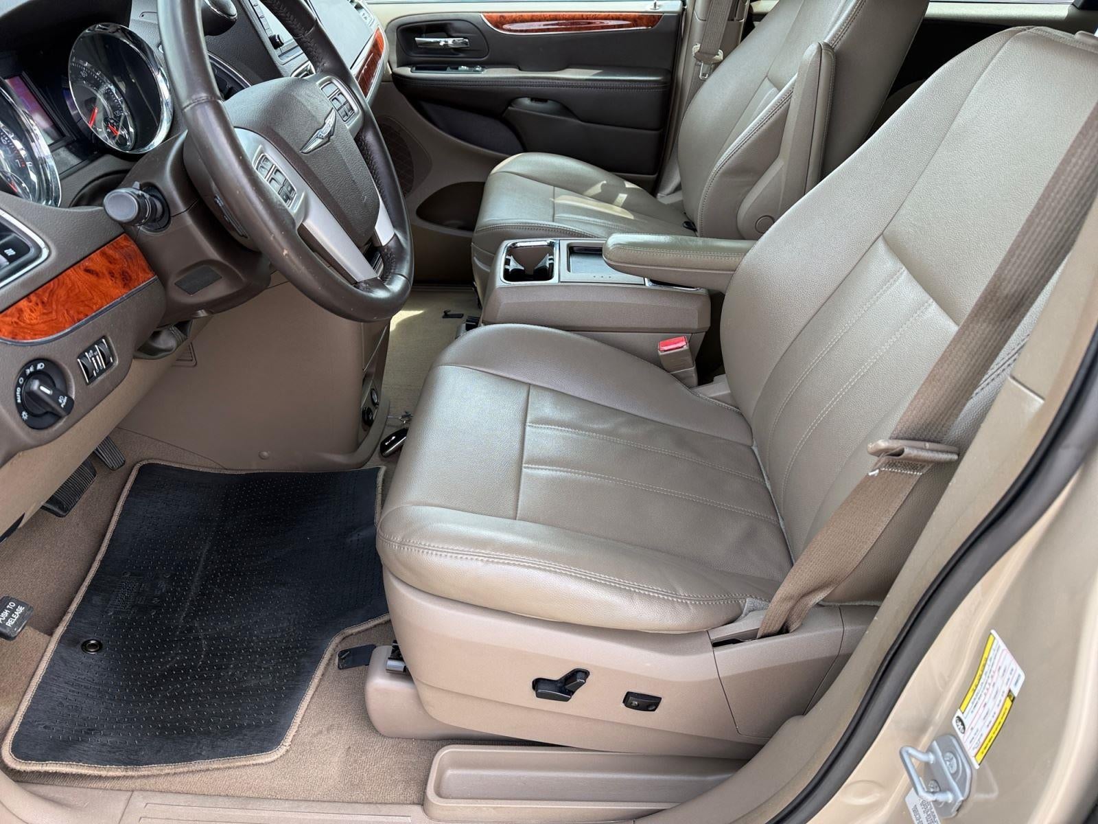 2015 Chrysler Town & Country Touring