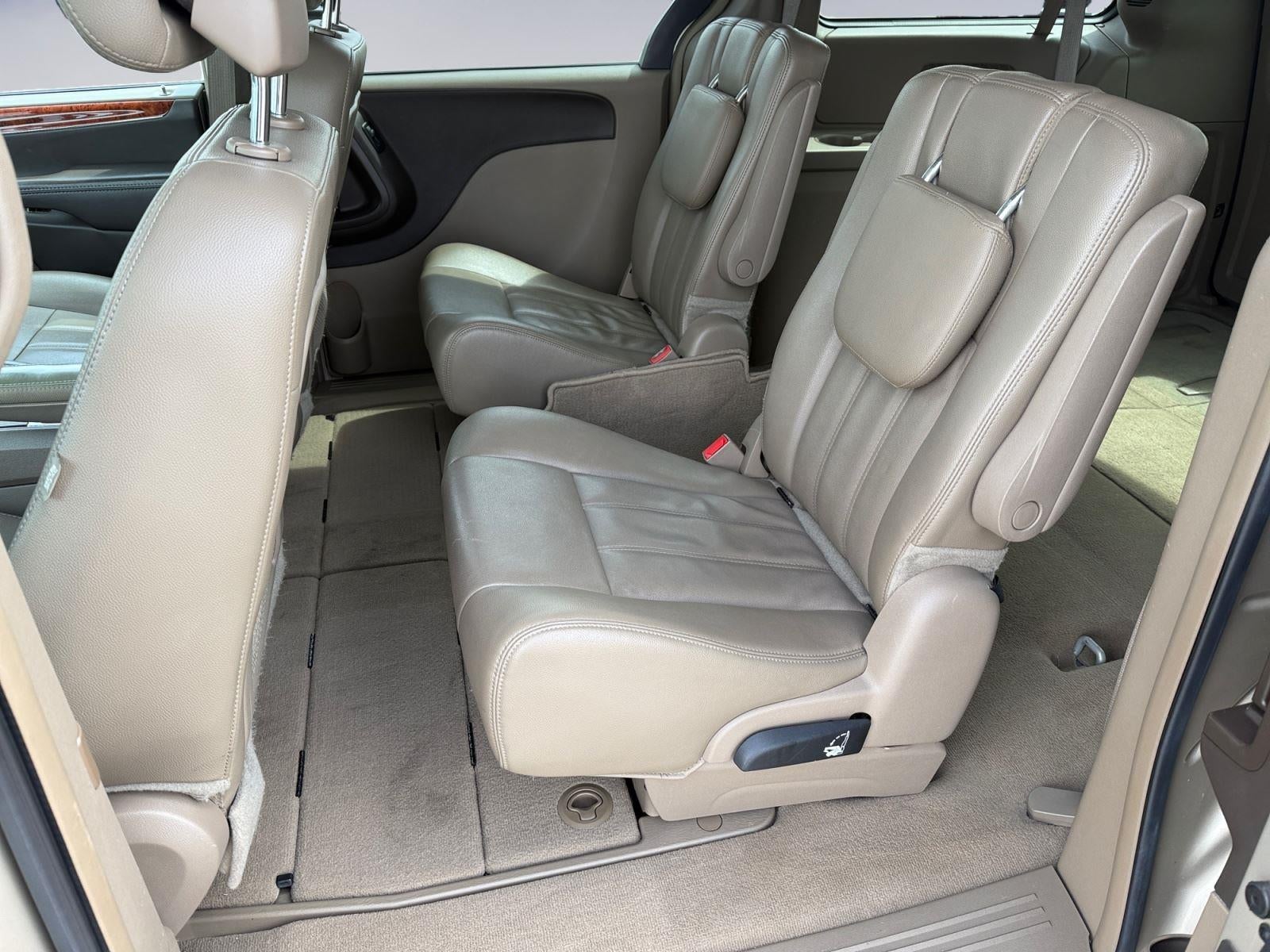 2015 Chrysler Town & Country Touring