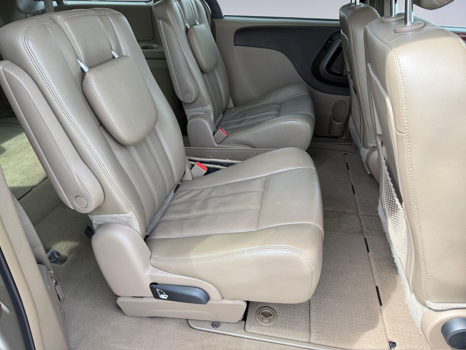 2015 Chrysler Town & Country Touring