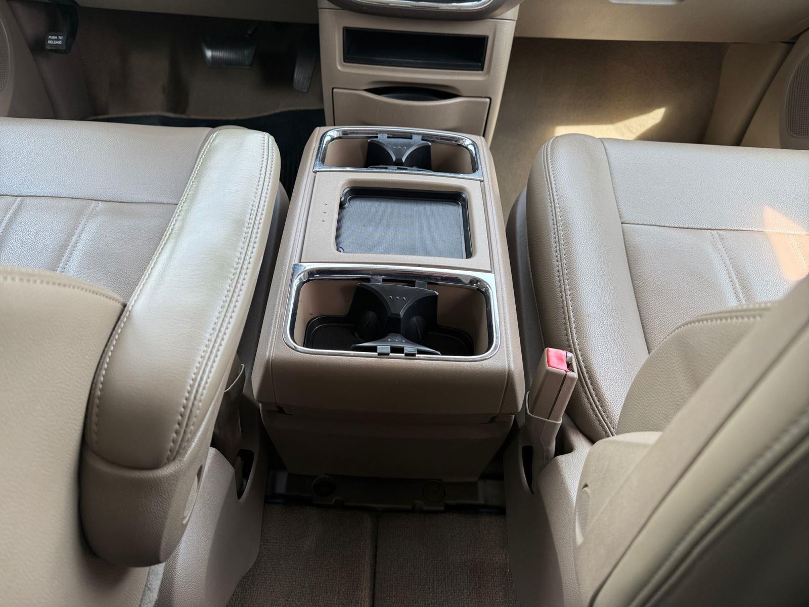 2015 Chrysler Town & Country Touring