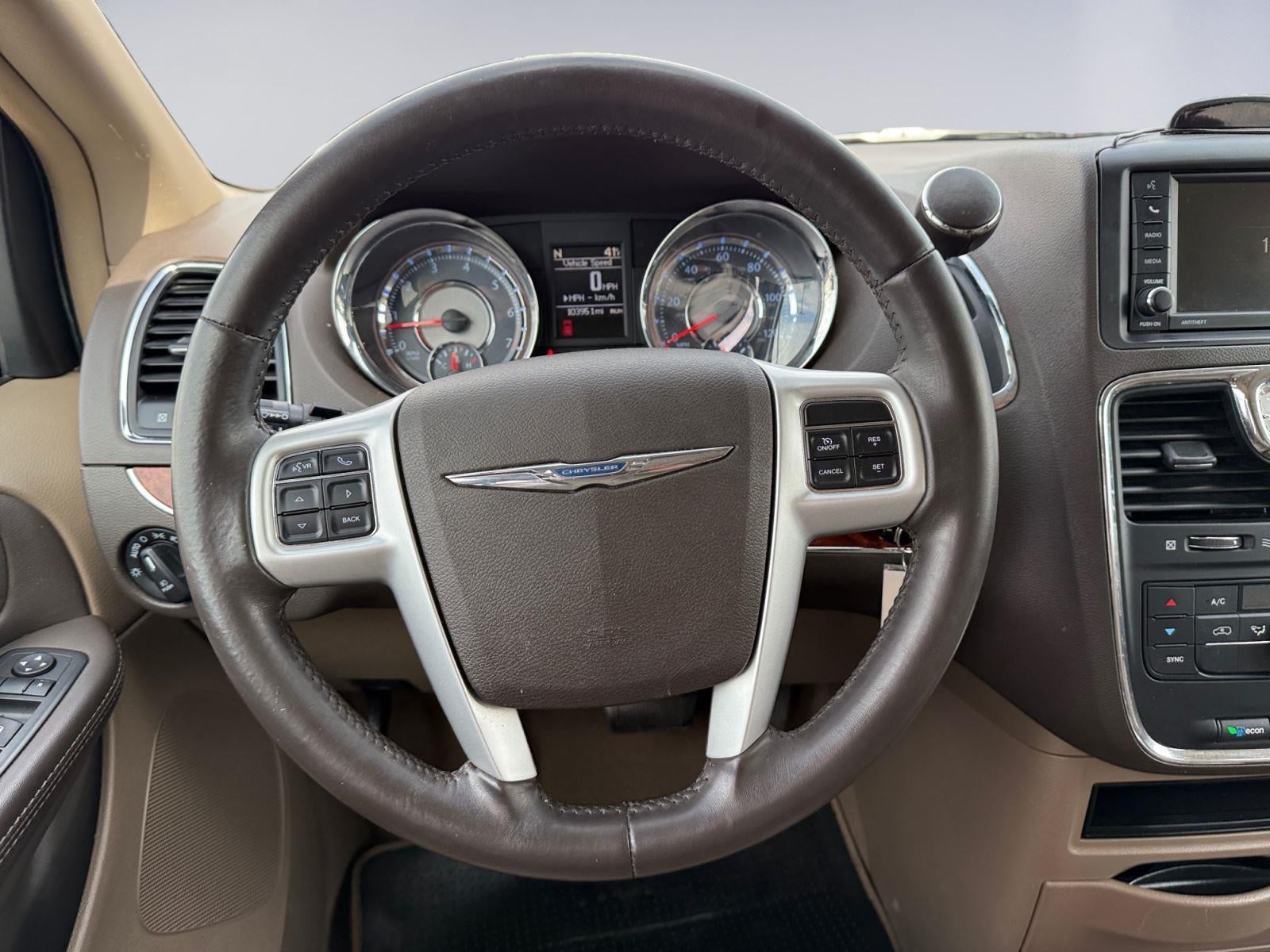 2015 Chrysler Town & Country Touring