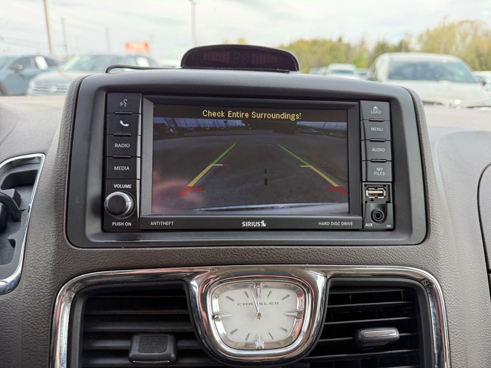 2015 Chrysler Town & Country Touring