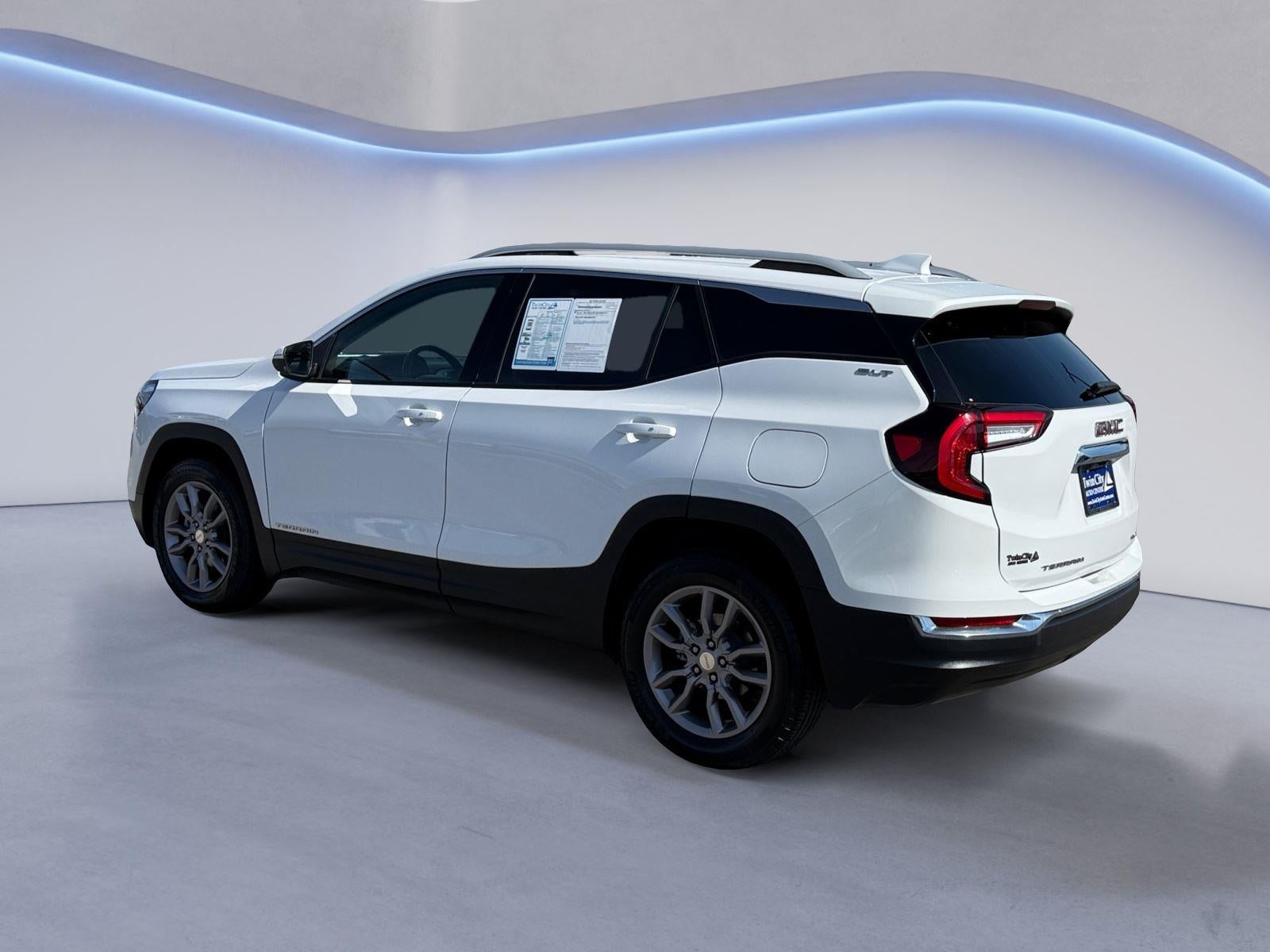 2024 GMC Terrain SLT