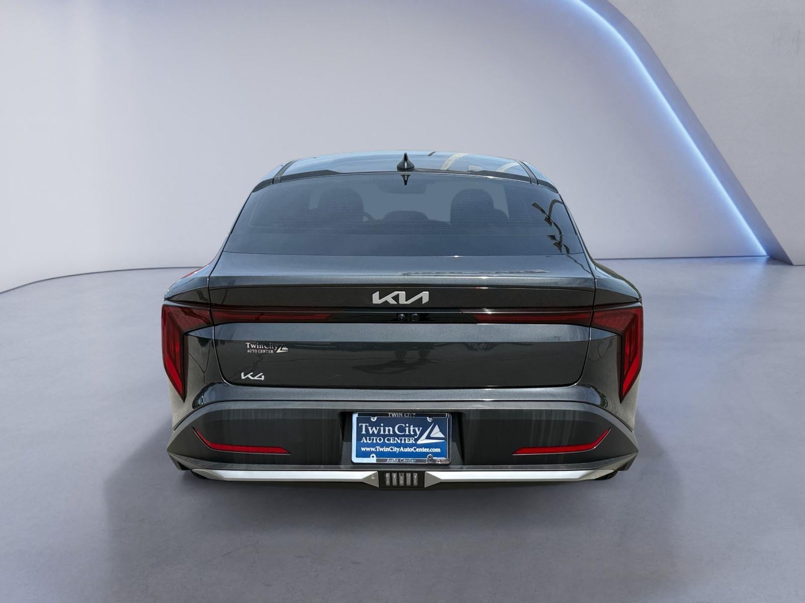2025 Kia K4 LX