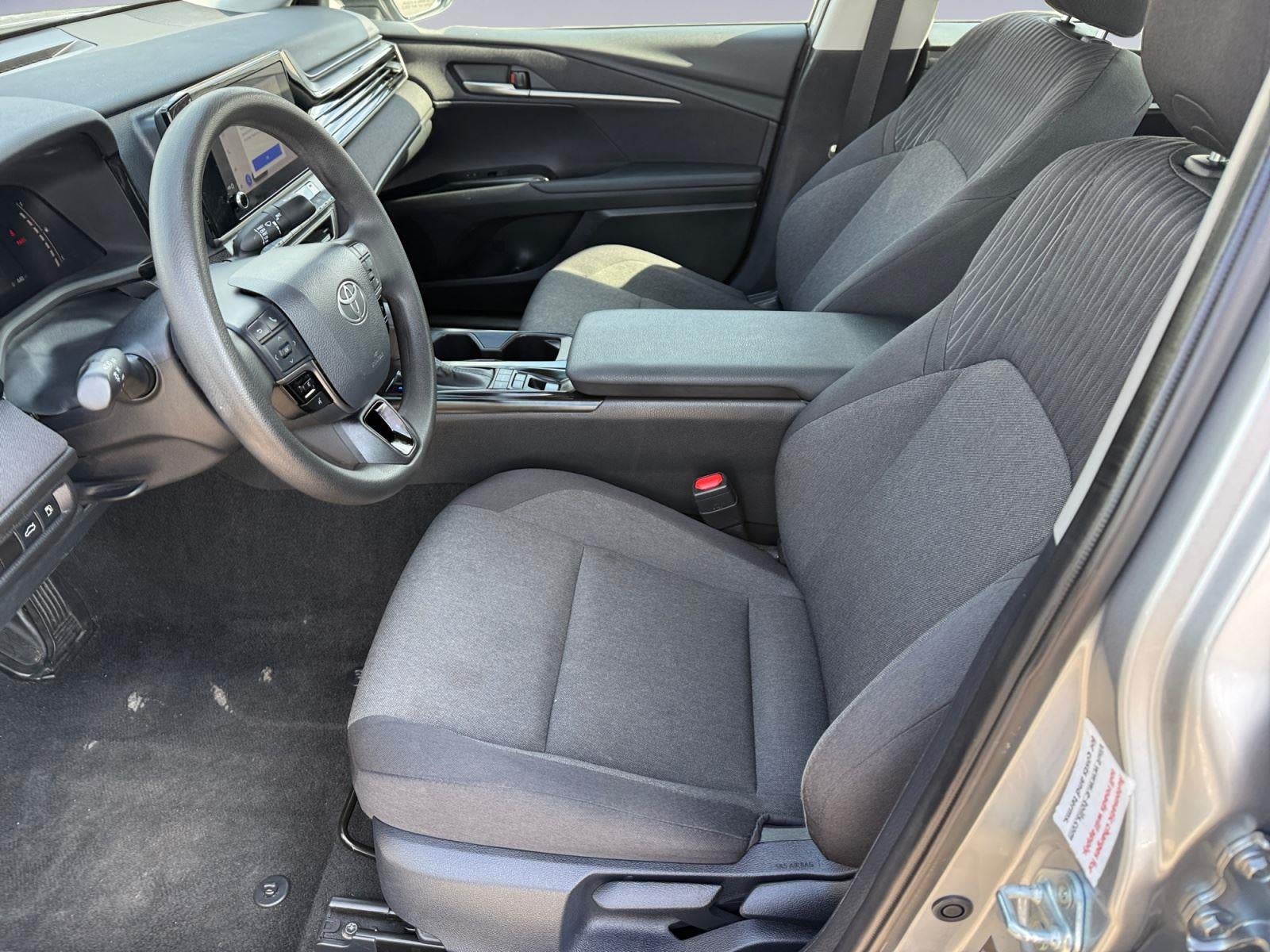 2025 Toyota CAMRY Base