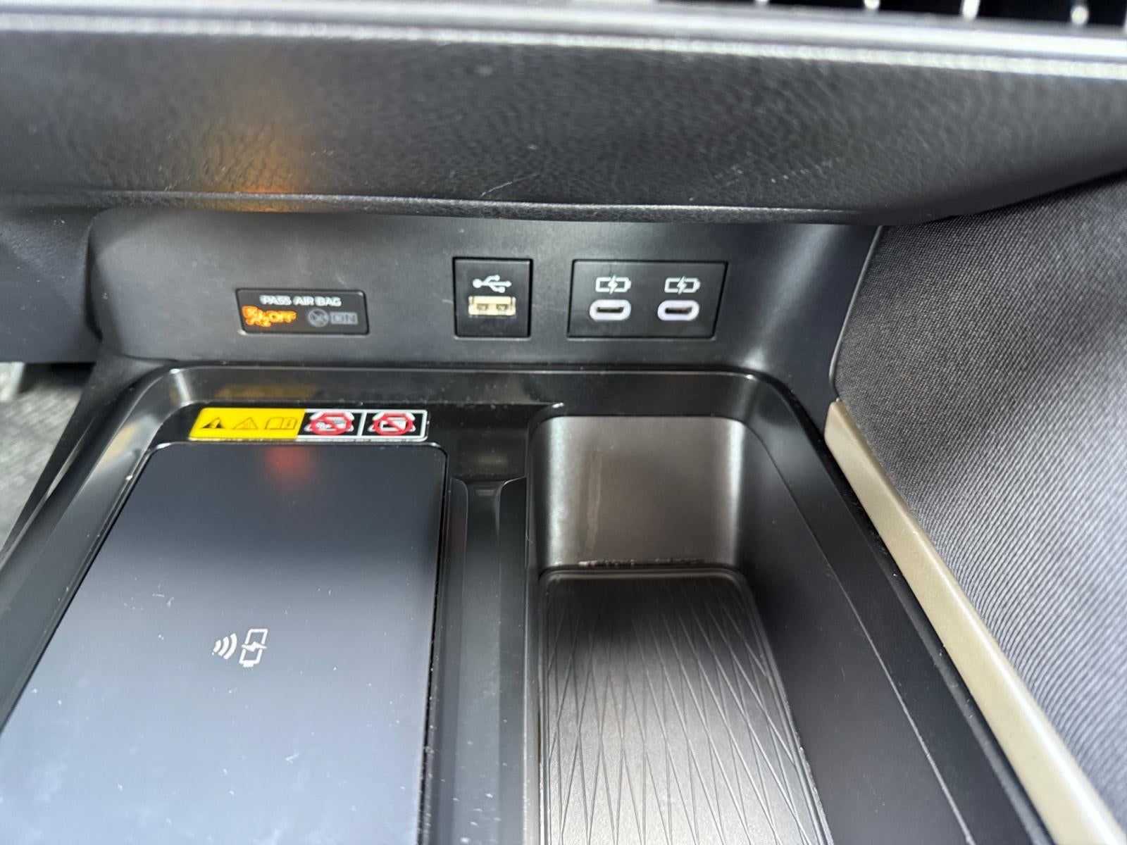 2025 Toyota CAMRY Base