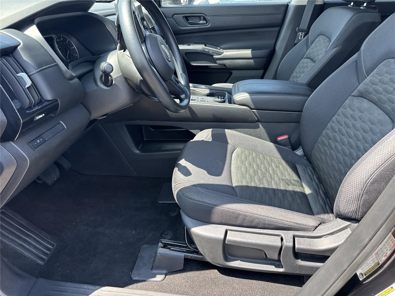 2024 Nissan Pathfinder S